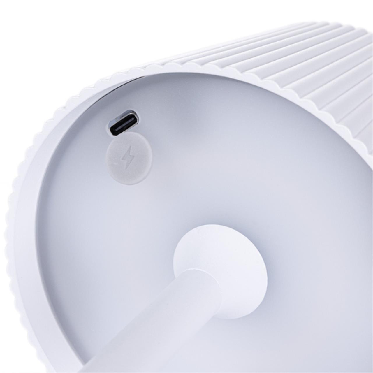 Дополнительная картинка Настольный светильник Arte Lamp FUYUE A1616LT-1WH