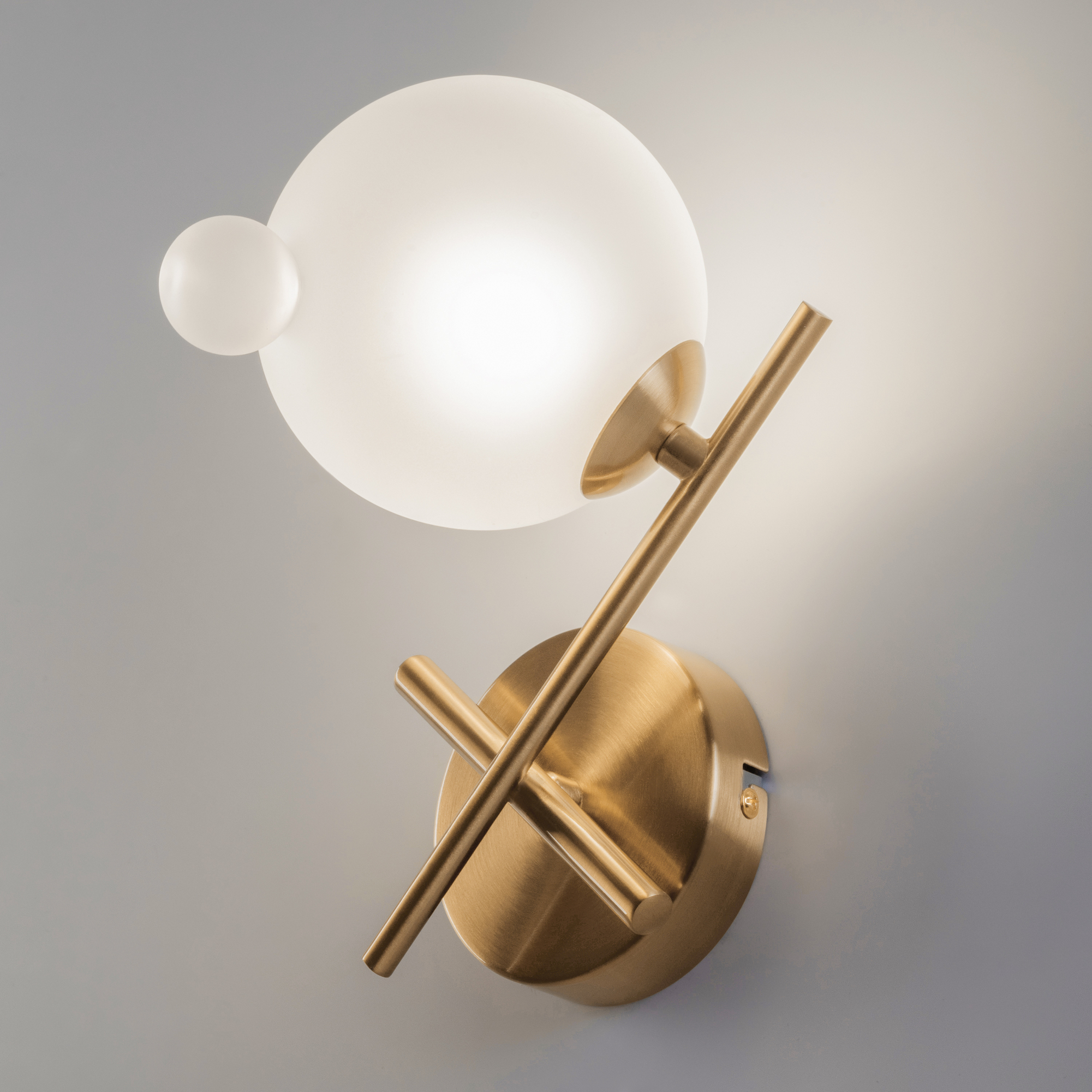 Дополнительная картинка Настенный светильник (бра) Freya FR5374WL-01BS