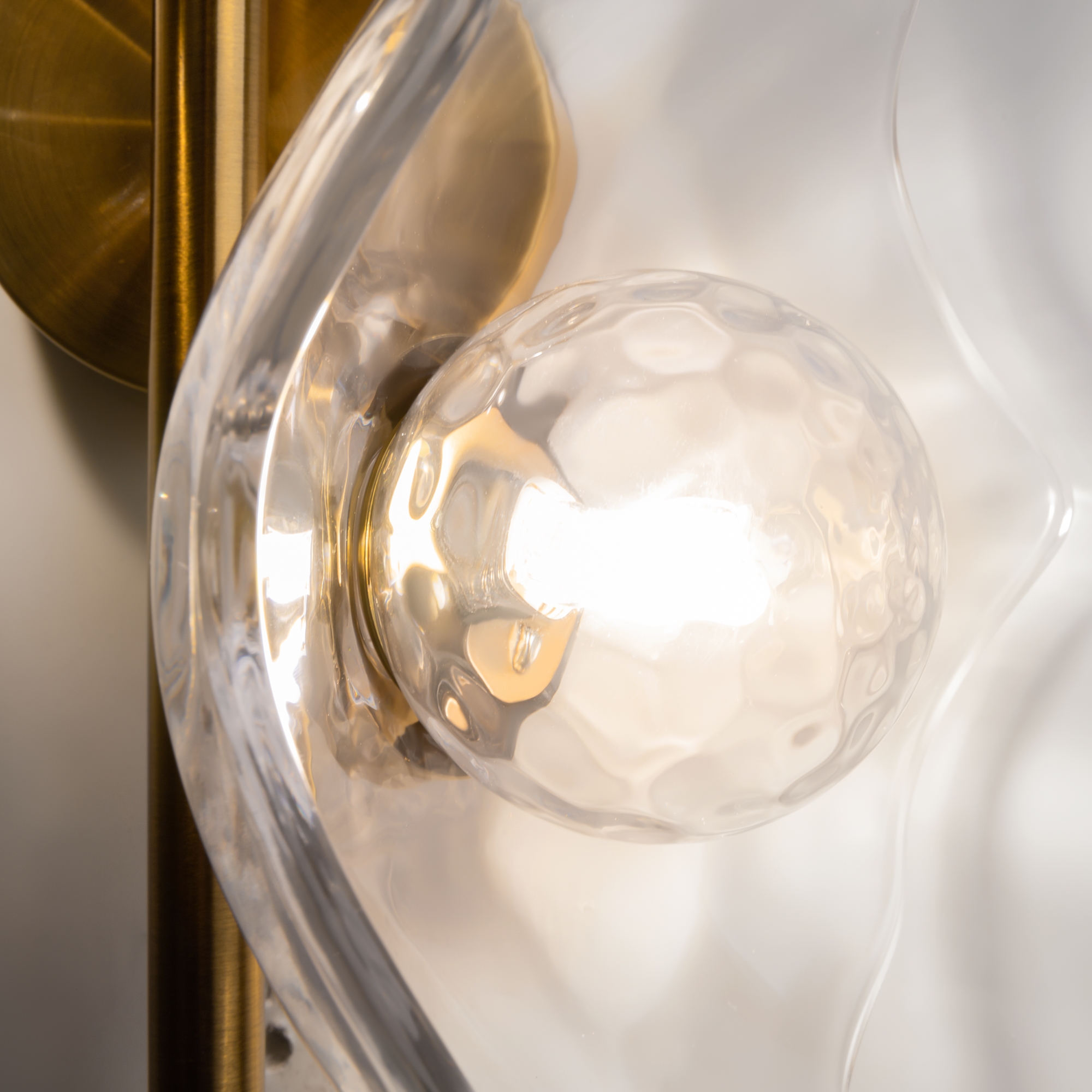 Дополнительная картинка Настенный светильник (бра) Maytoni MOD207WL-02BS