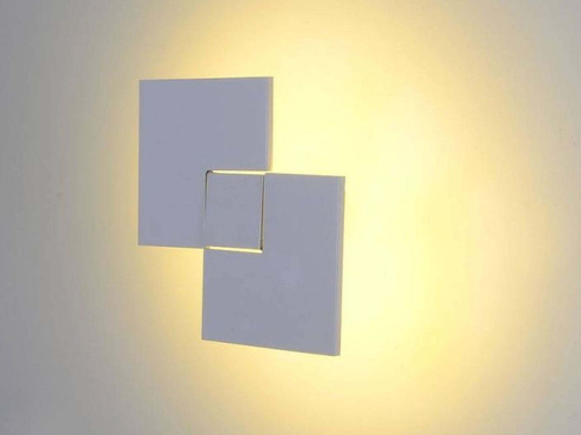 Дополнительная картинка Настенный светильник SWG