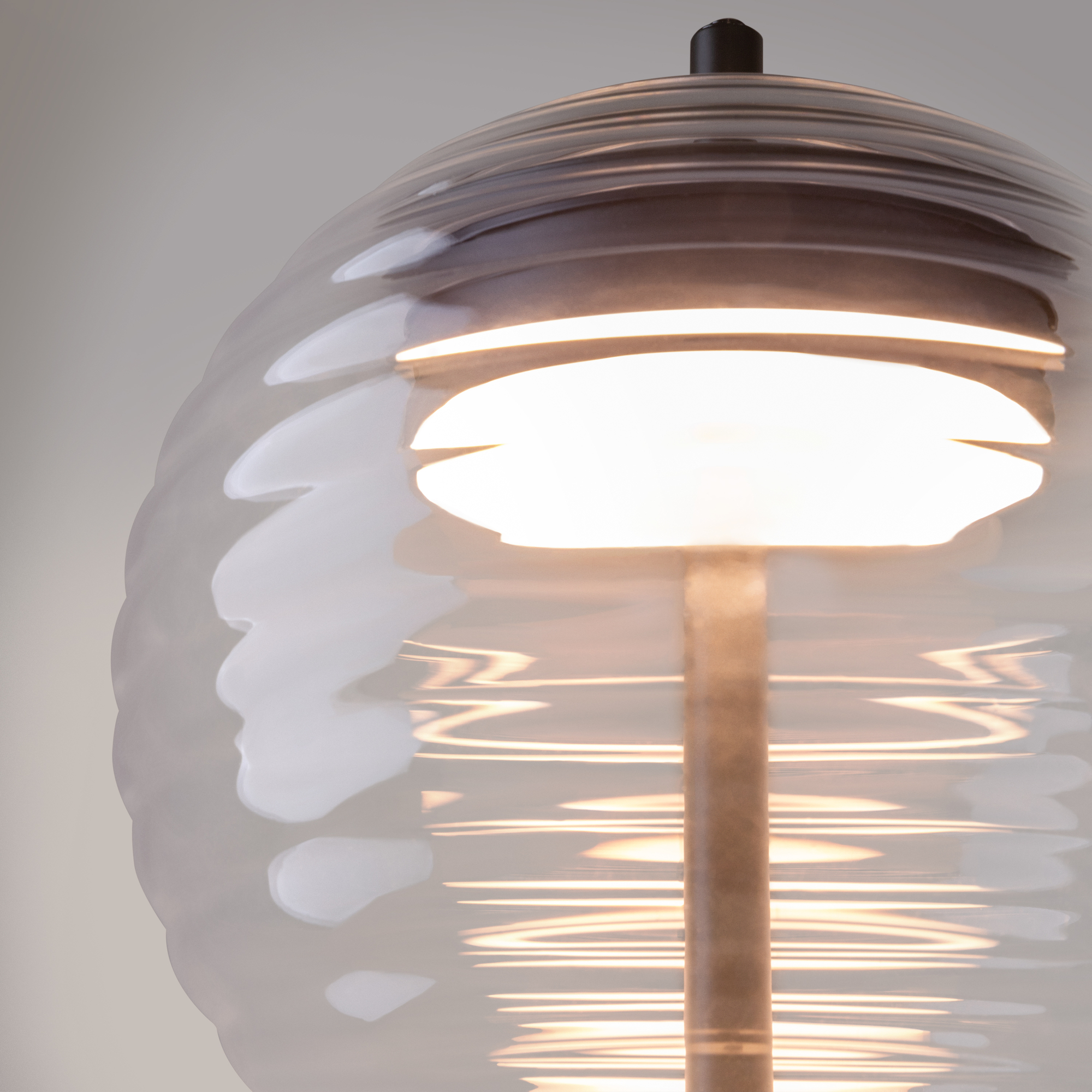 Дополнительная картинка Настольный светильник Maytoni P060TL-L12BK