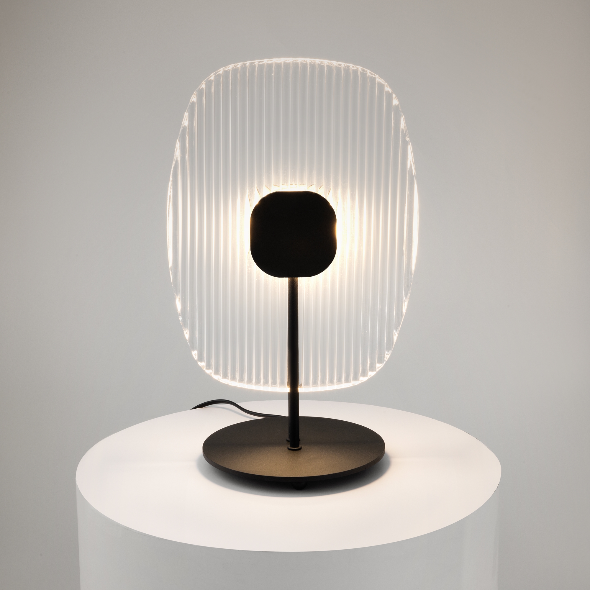 Картинка Настольный светильник Maytoni MOD152TL-L1BK