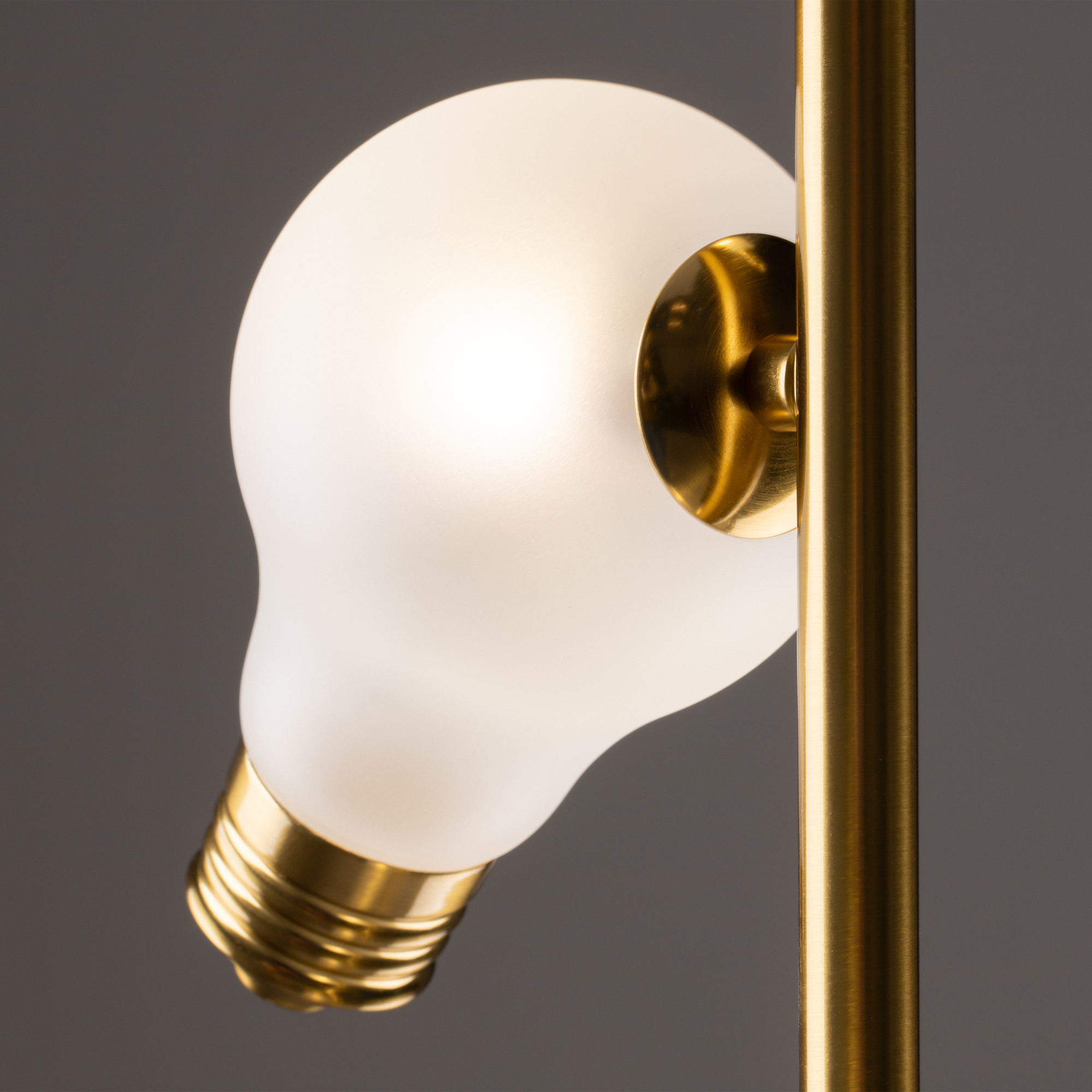 Картинка Напольный светильник (торшер) Freya FR5372FL-03BS