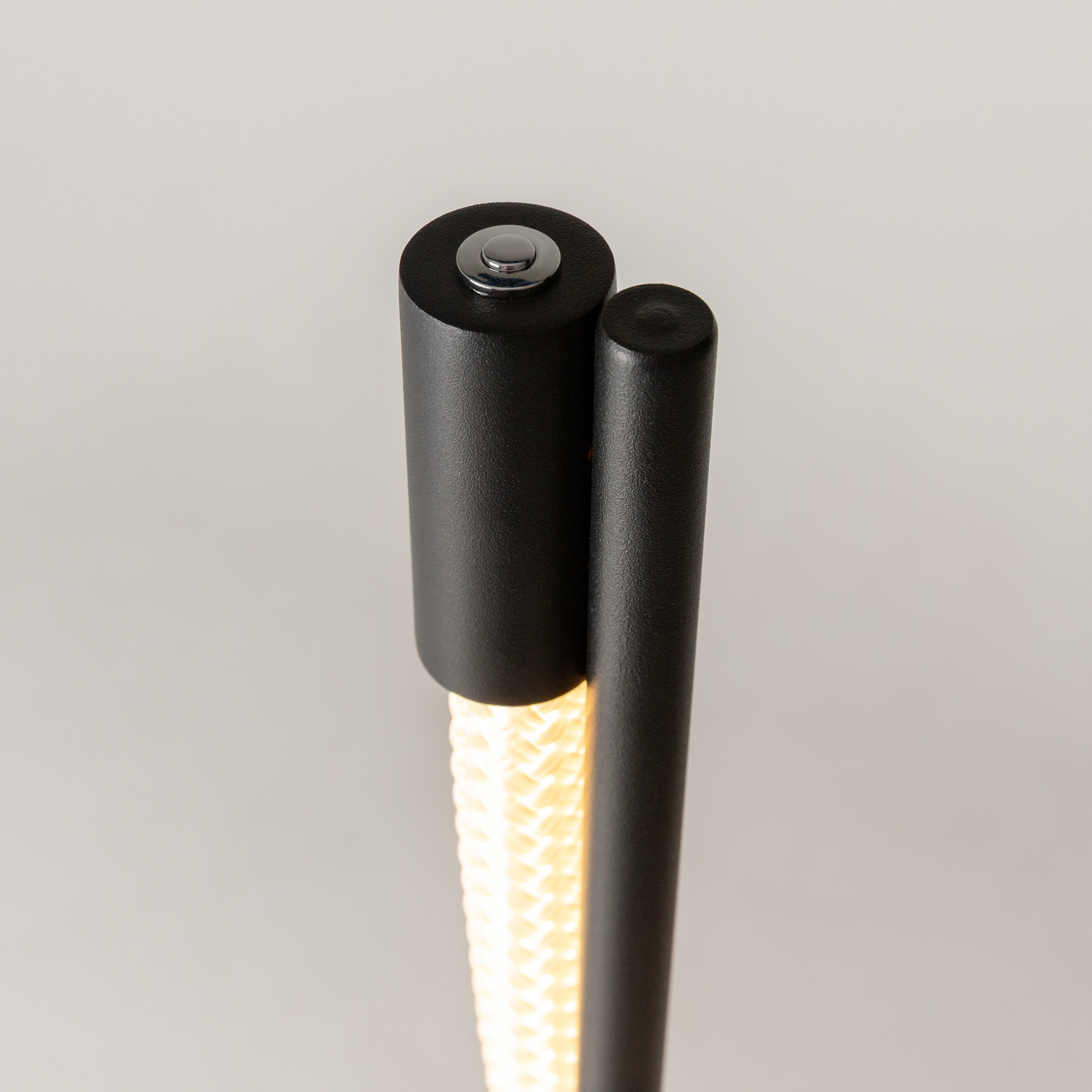 Дополнительная картинка Напольный светильник (торшер) Maytoni MOD166FL-L15B3K