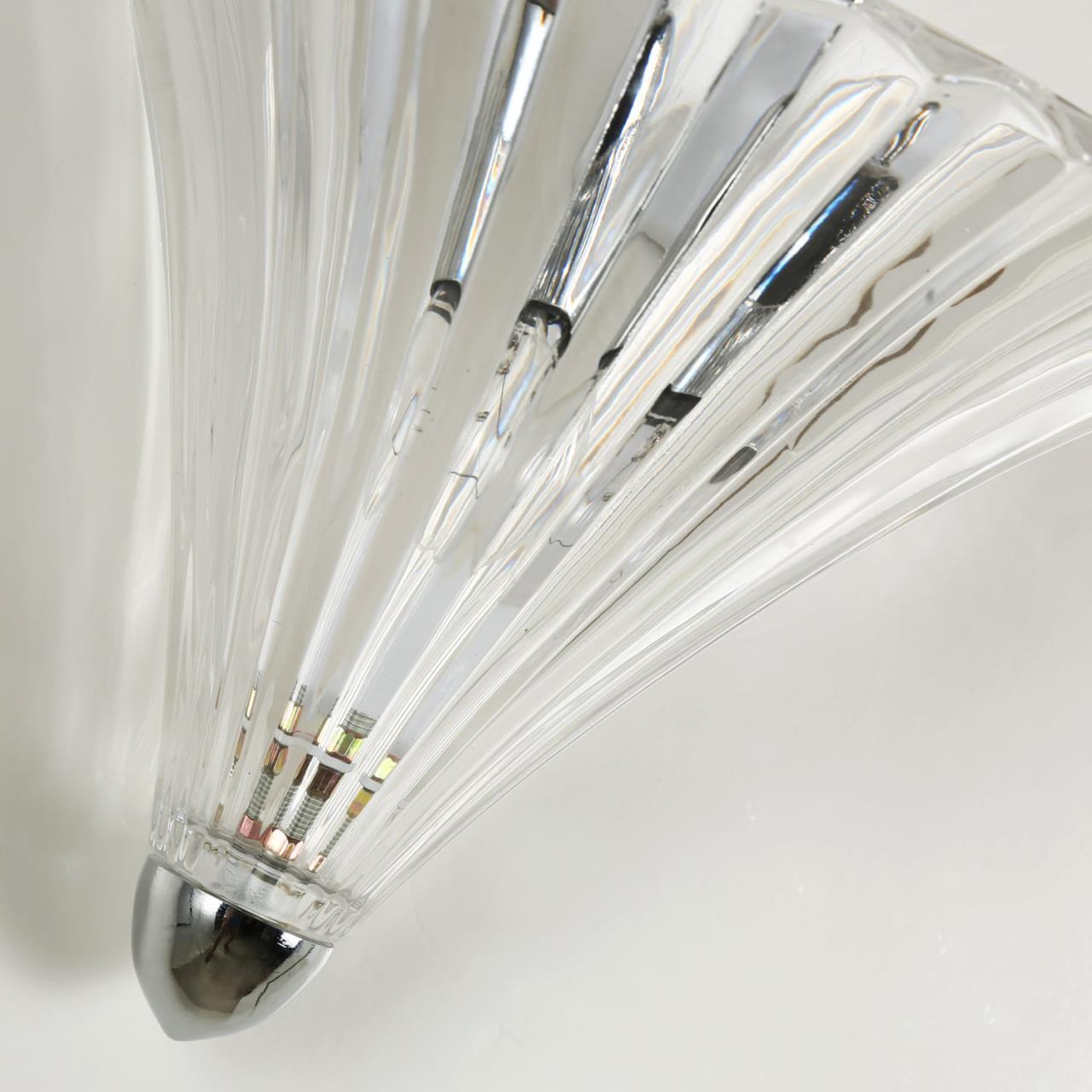 Дополнительная картинка Настенный светильник Favourite Iris 1696-1W