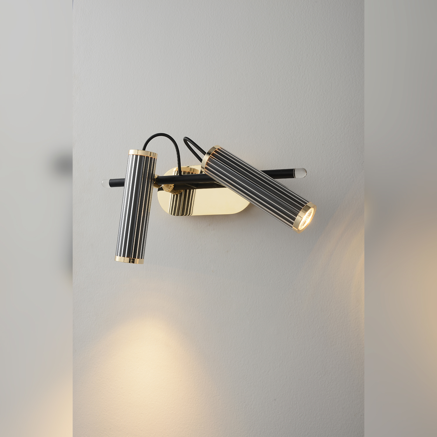 Дополнительная картинка Настенный светильник Crystal Lux EXTRA 0540/402