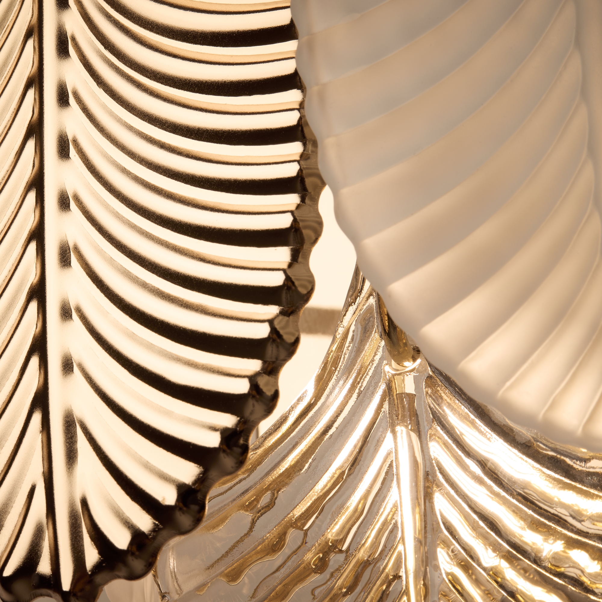 Дополнительная картинка Настенный светильник (бра) Freya FR5143WL-01G