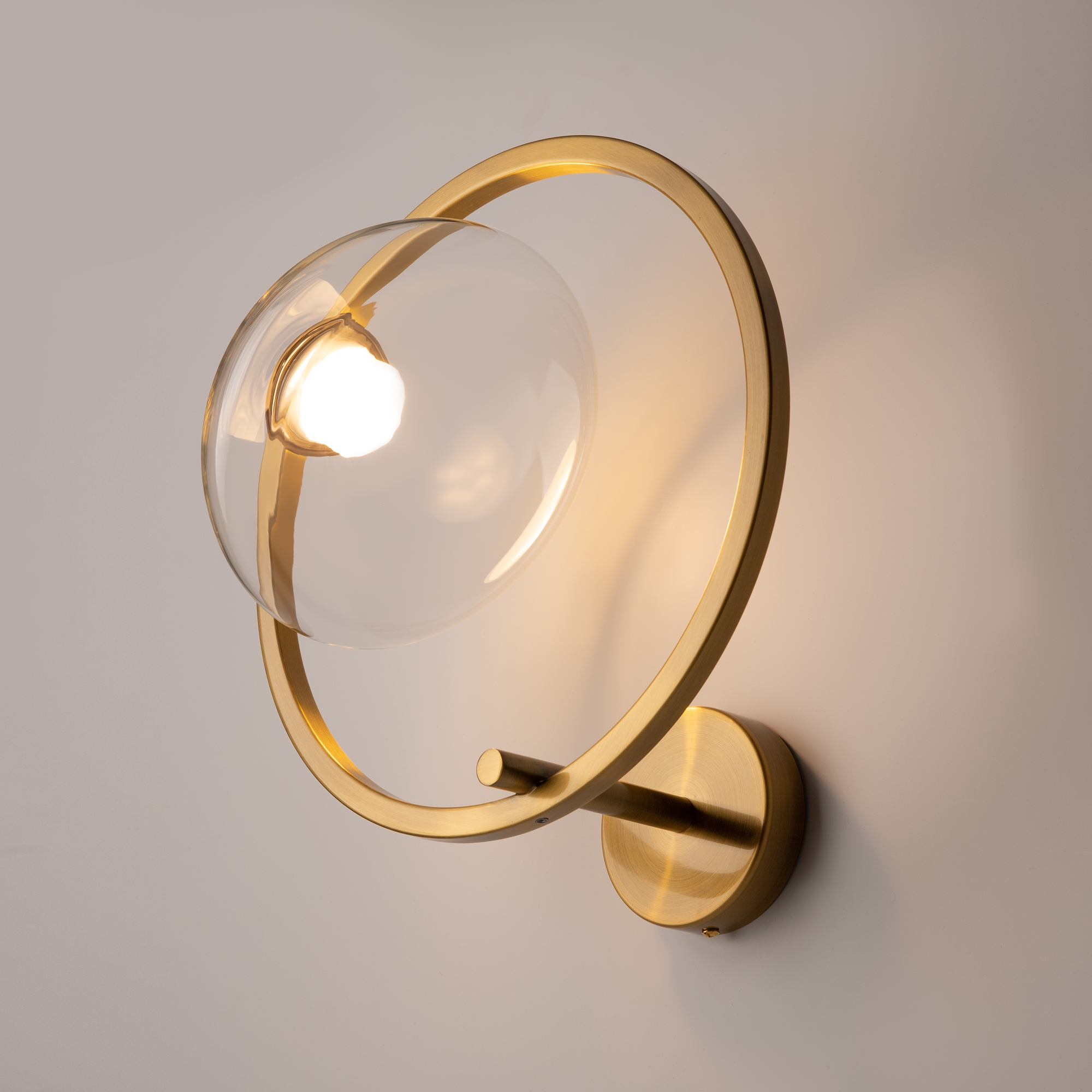 Дополнительная картинка Настенный светильник (бра) Maytoni MOD327WL-L5BS3K1