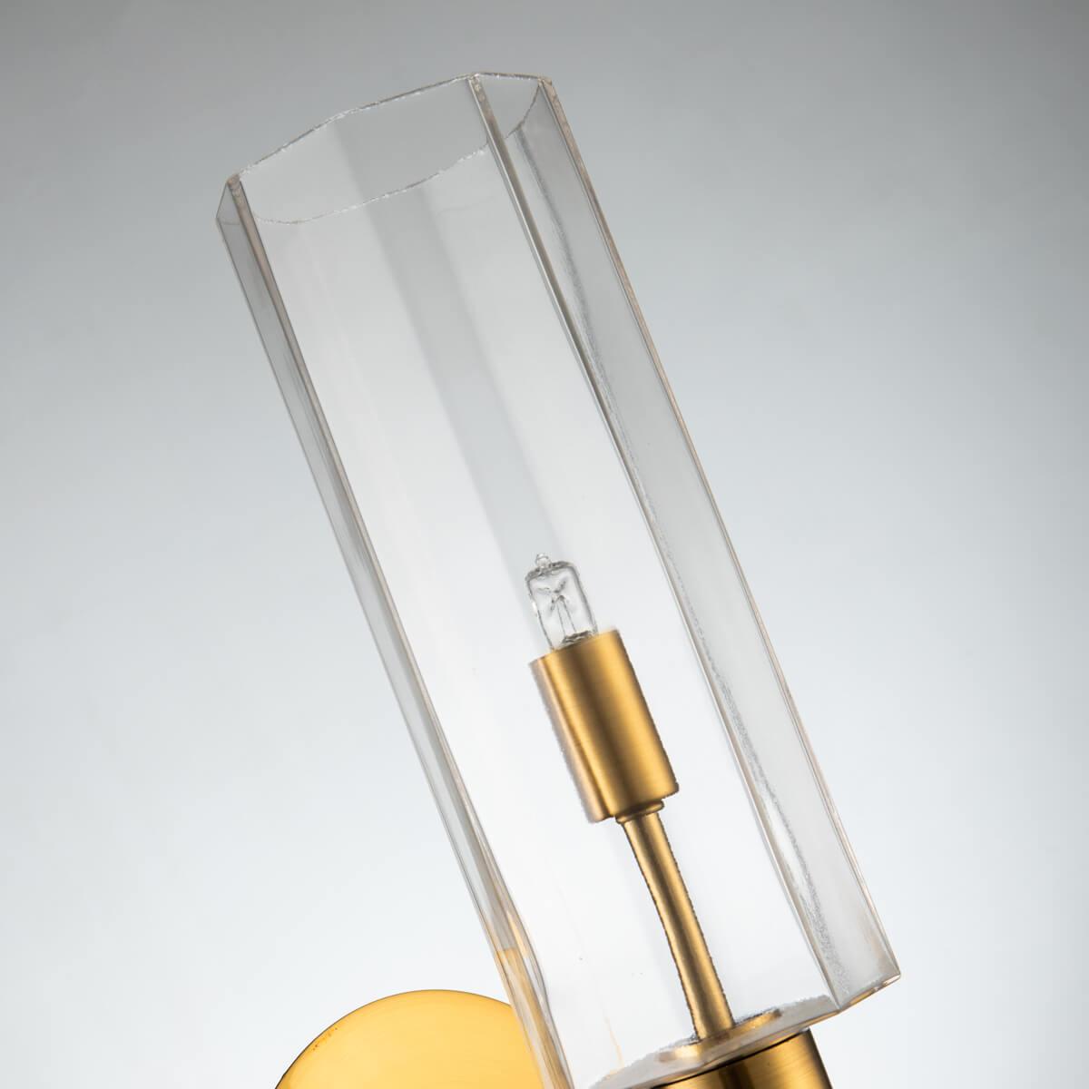 Картинка Бра Favourite Gracilis 2648-1W