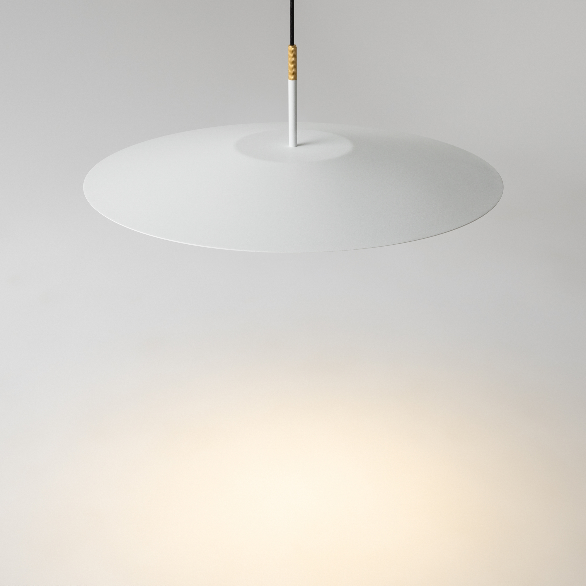 Дополнительная картинка Подвесной светильник Maytoni MOD041PL-L15W3K1