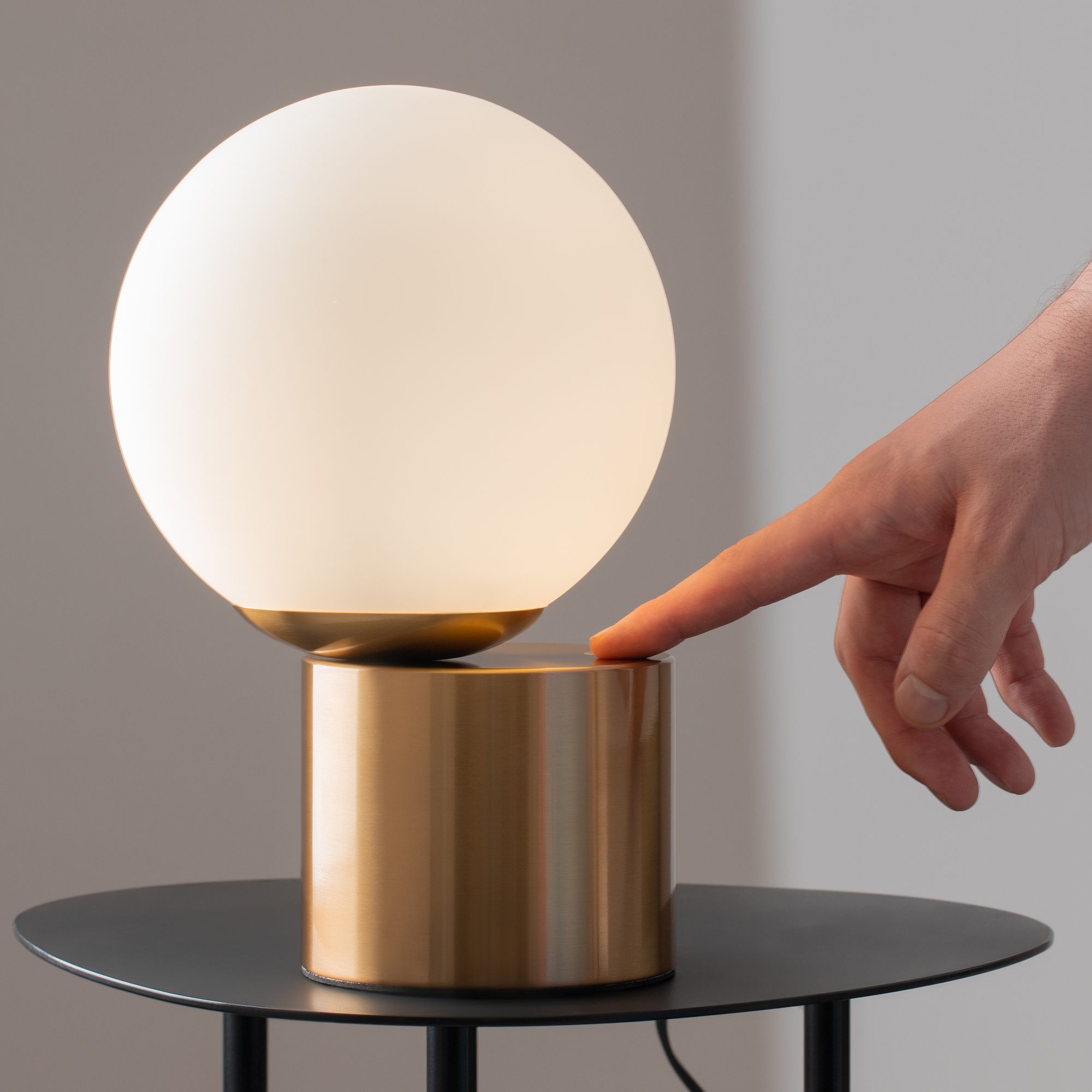 Дополнительная картинка Настольный светильник Freya FR5286TL-01BS