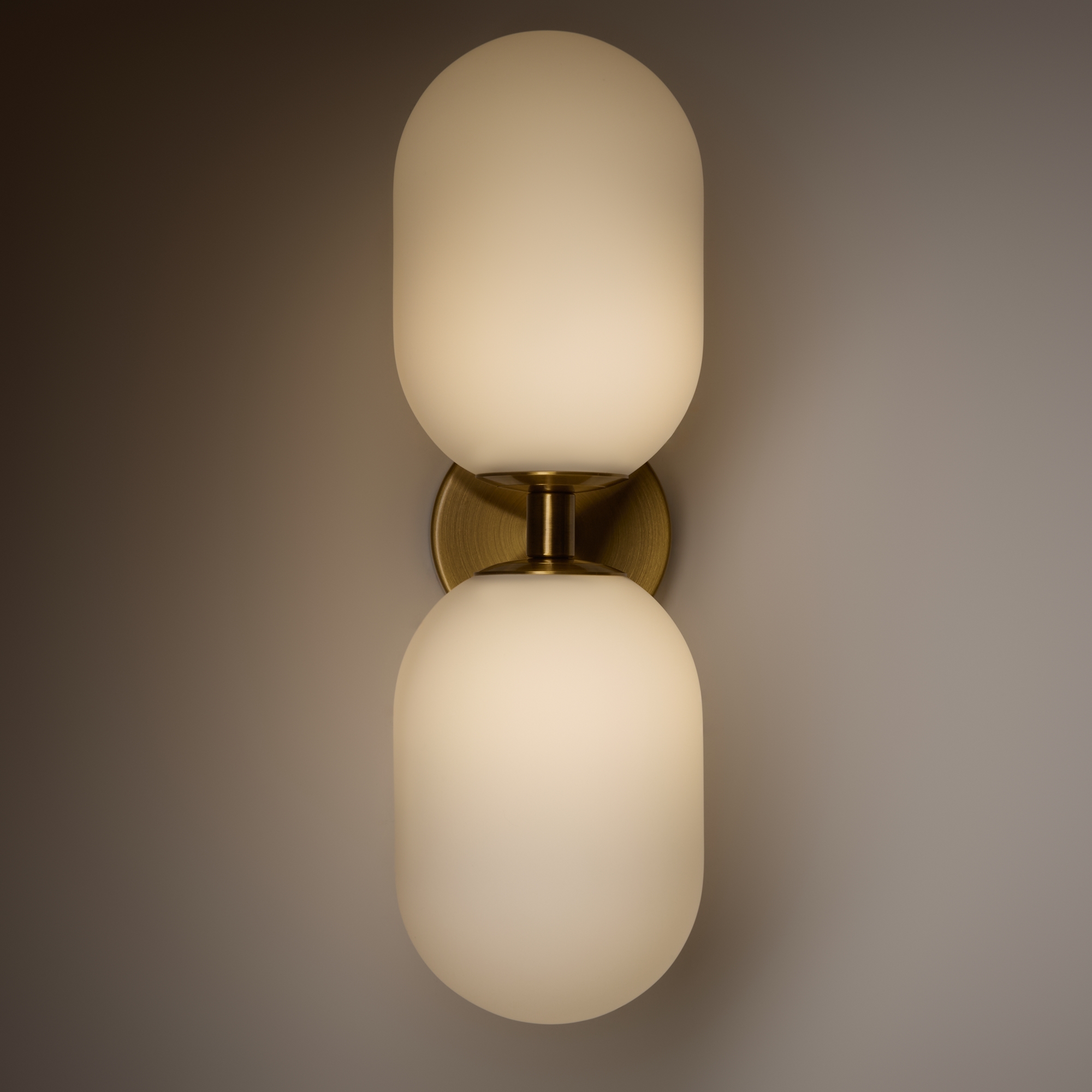 Дополнительная картинка Настенный светильник (бра) Freya FR1012WL-02BS