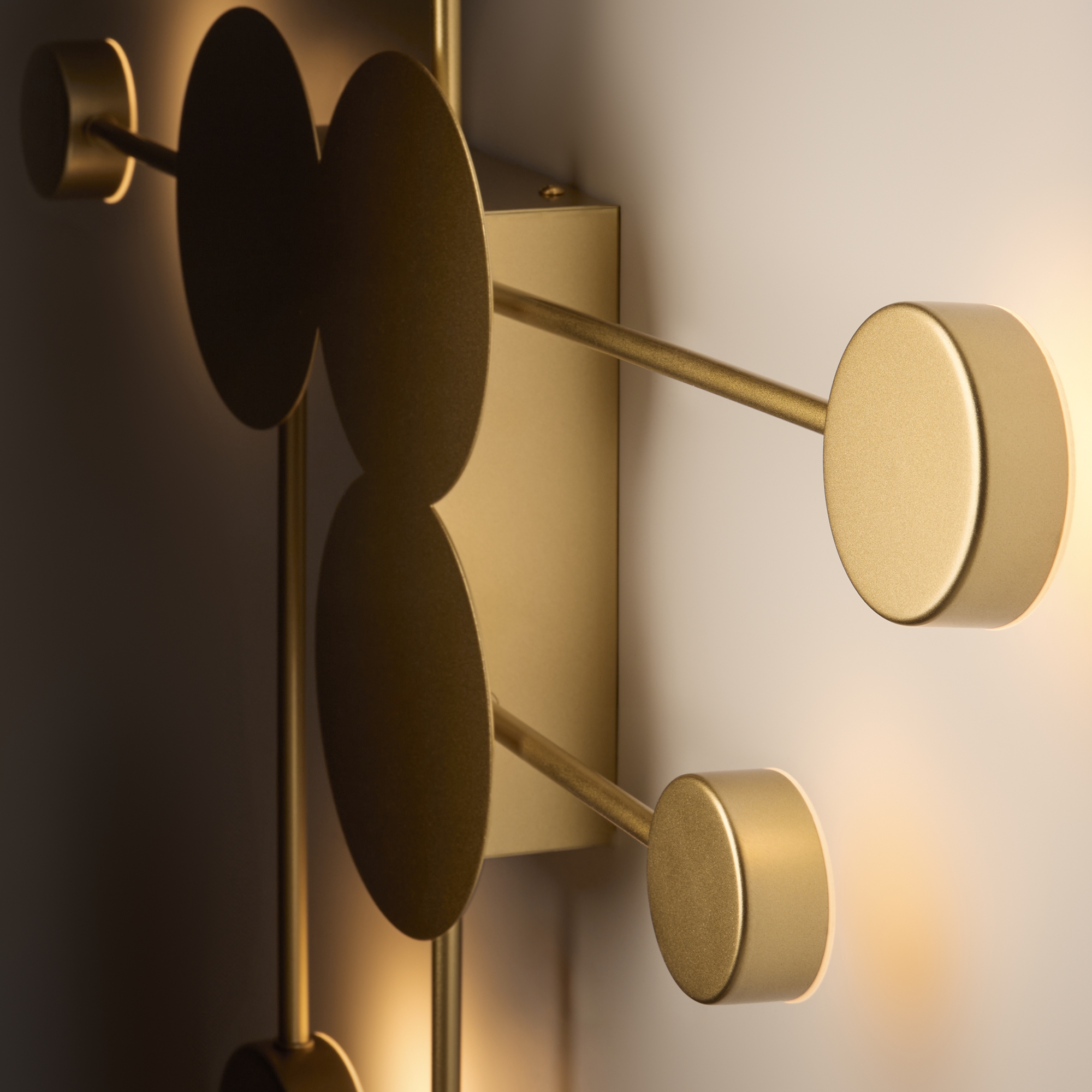 Дополнительная картинка Настенный светильник (бра) Freya FR5440WL-L18G