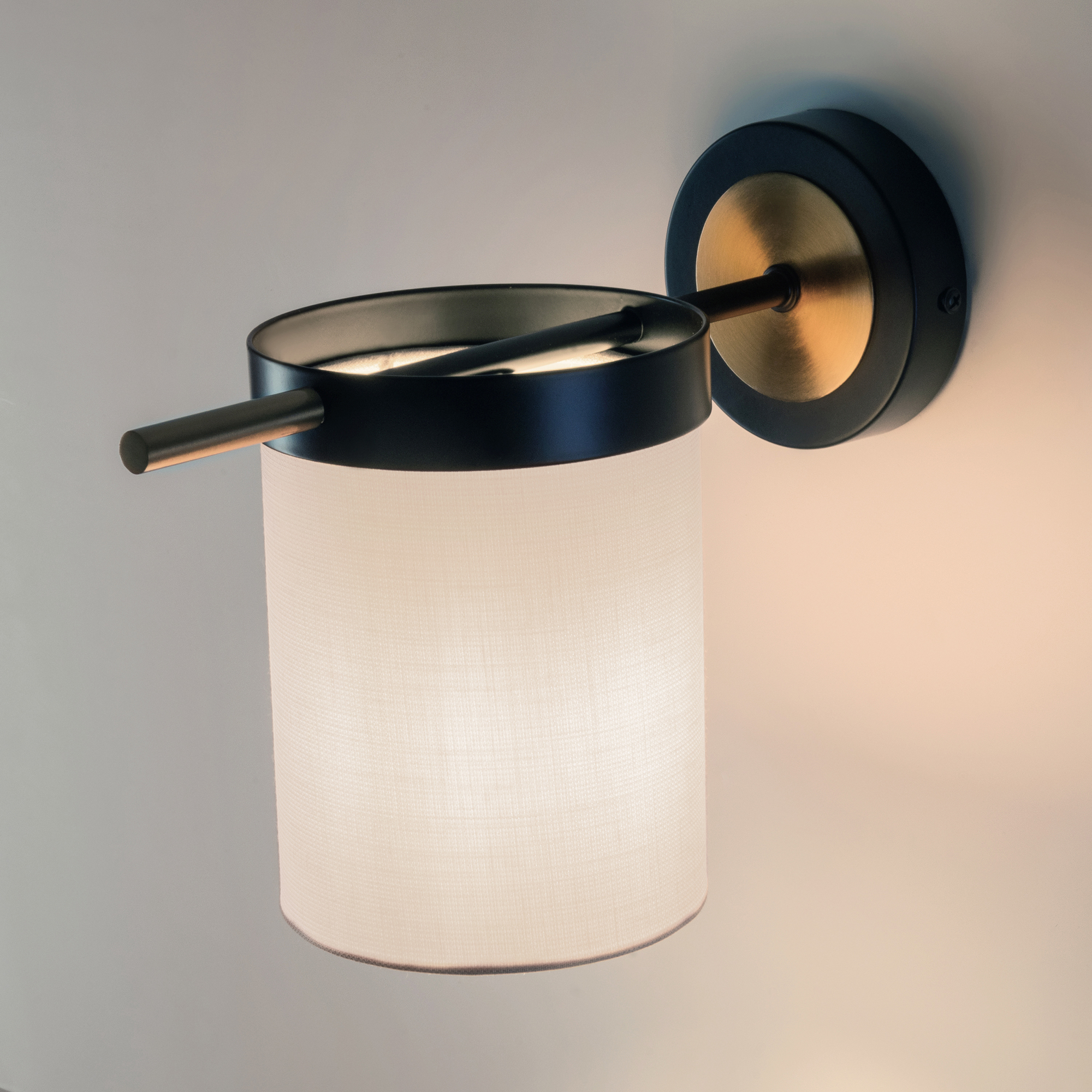 Дополнительная картинка Настенный светильник (бра) Freya FR5377WL-01B