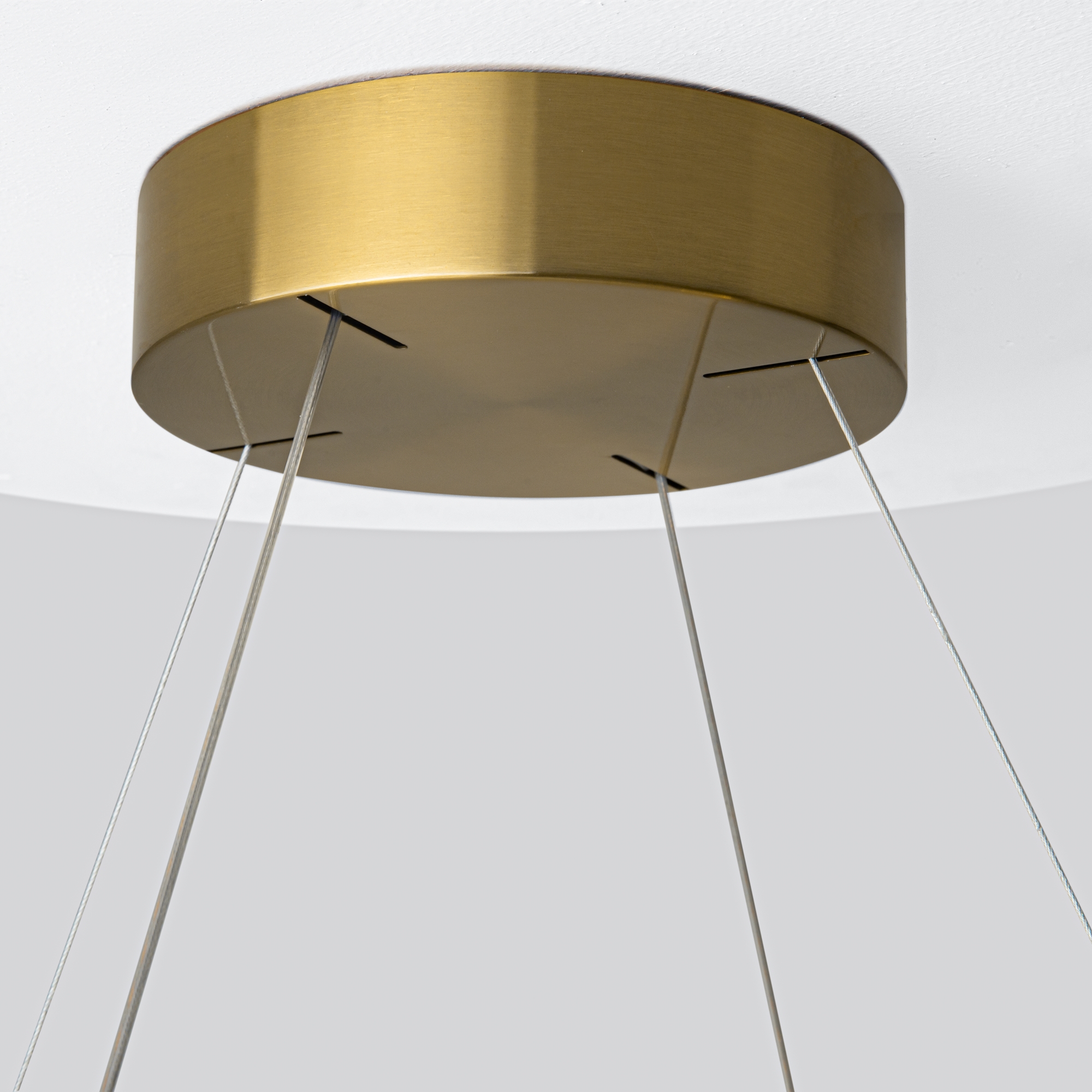 Дополнительная картинка Подвесной светильник Maytoni MOD173PL-L45BS3K