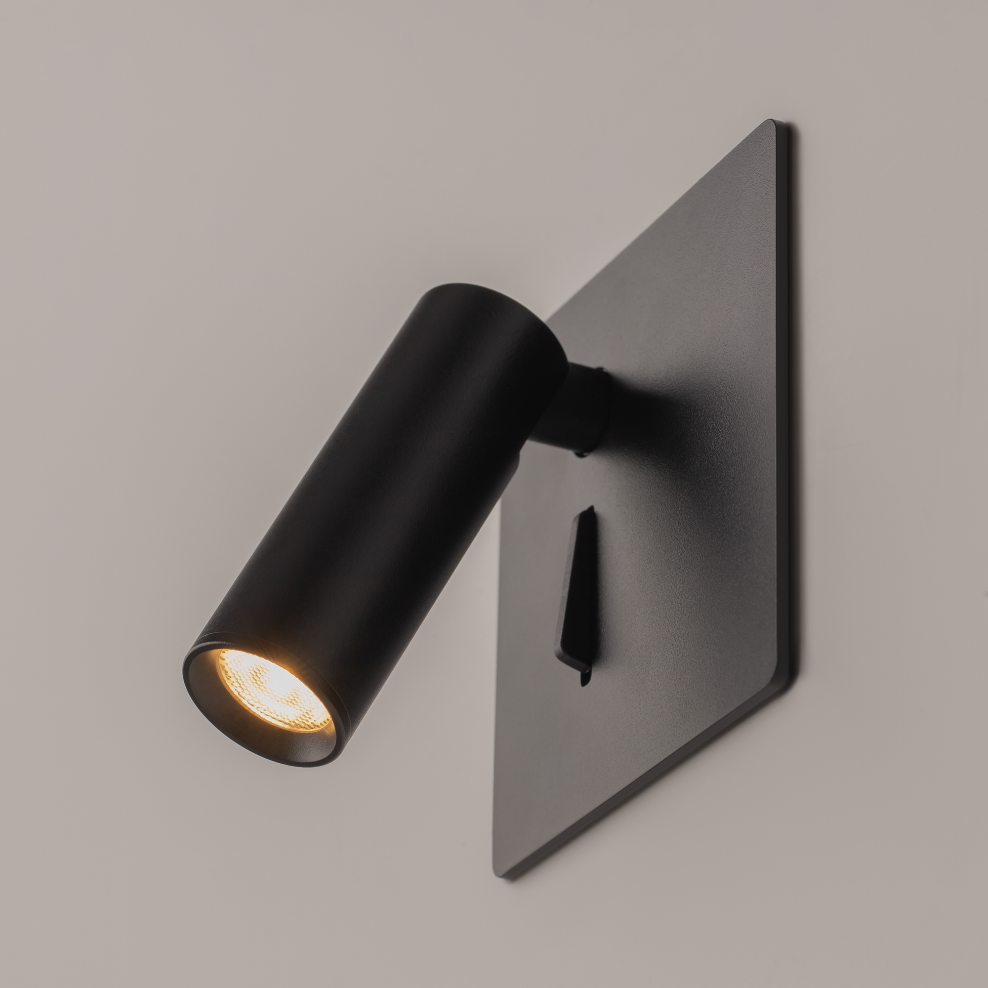 Дополнительная картинка Бра Maytoni Mirax C040WL-L3B3K