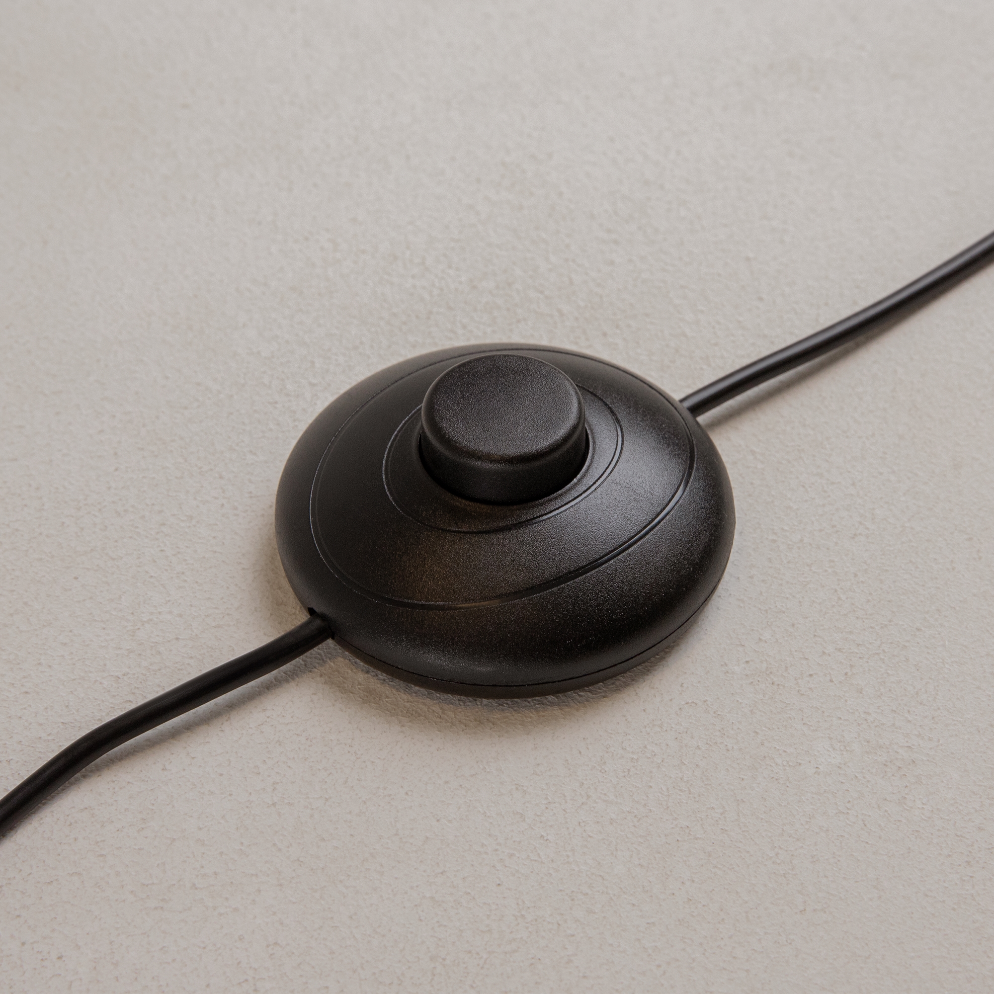 Картинка Напольный светильник (торшер) Maytoni MOD348FL-L24BBS3K