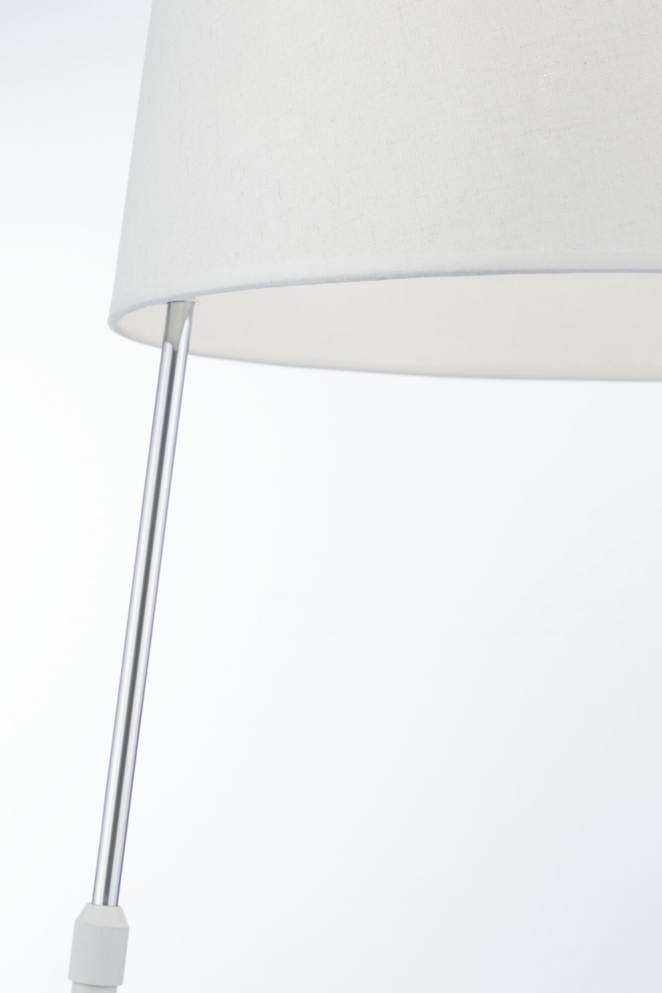 Картинка Торшер Maytoni Bergamo MOD613FL-01W