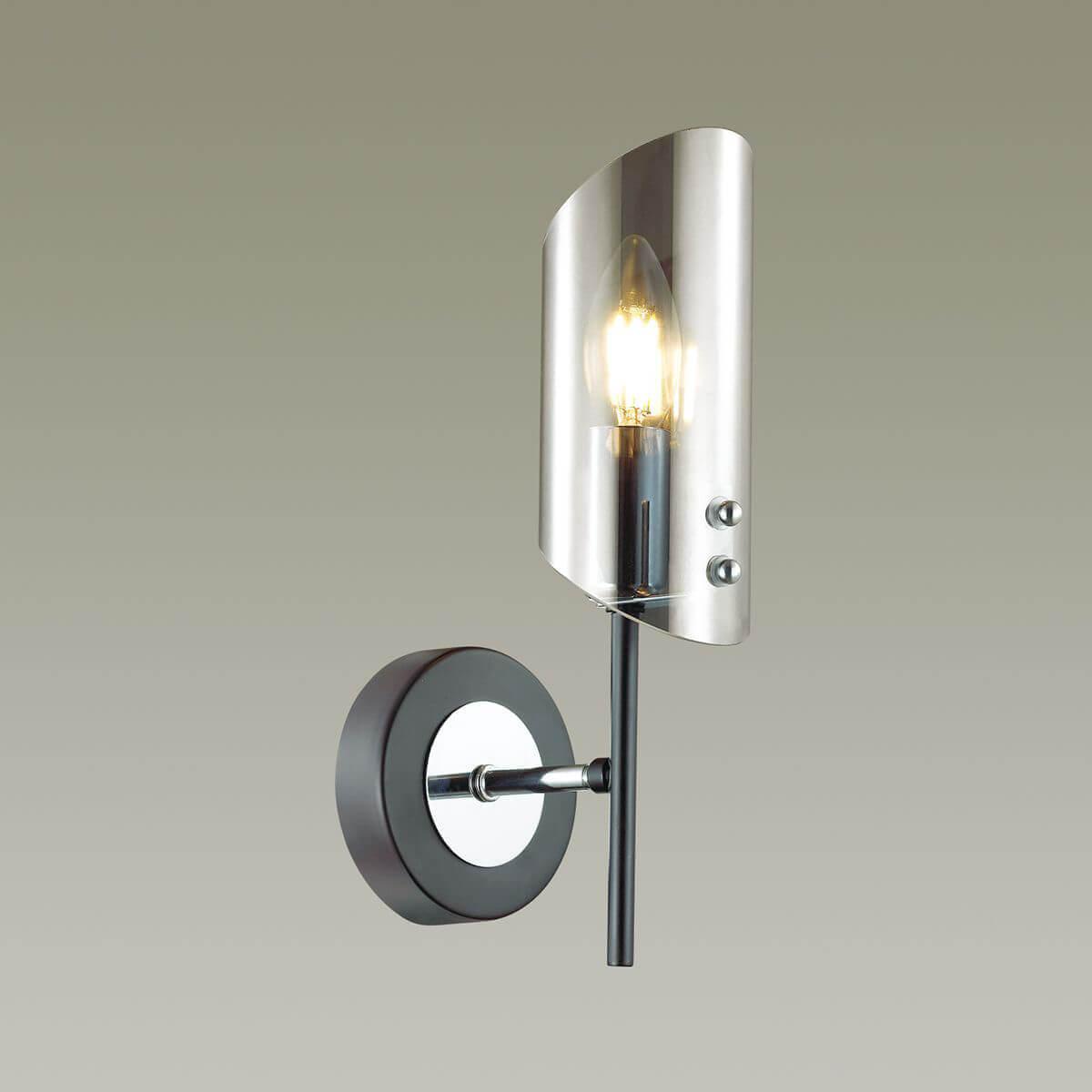 Картинка Бра Lumion Moderni Nolan 4402/1W