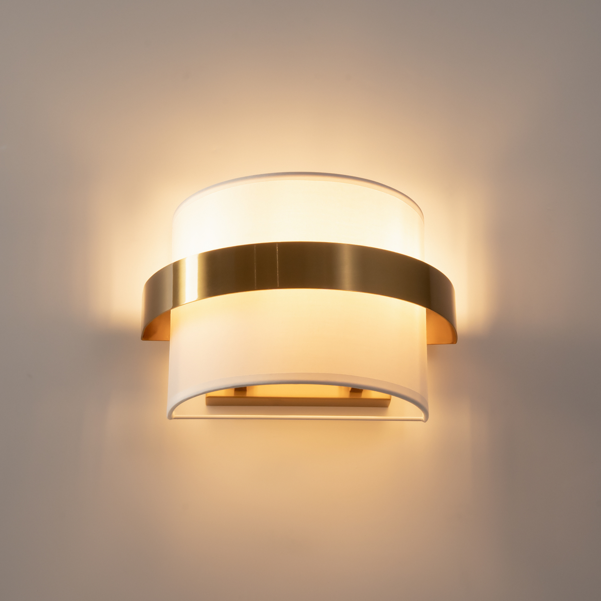 Дополнительная картинка Настенный светильник Freya FR5367WL-02BS