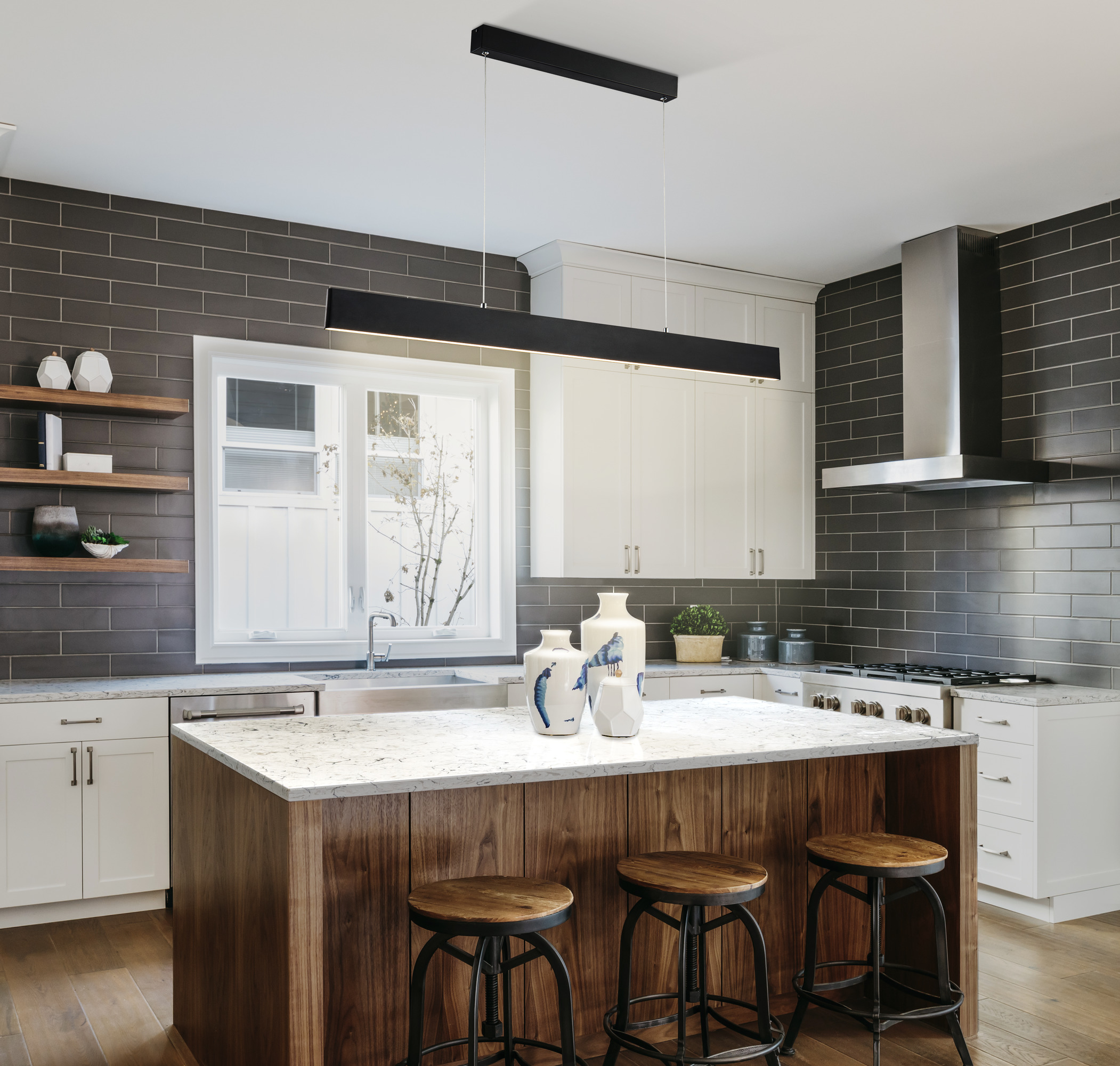 Картинка Подвесной светодиодный светильник Maytoni Step P010PL-L30W