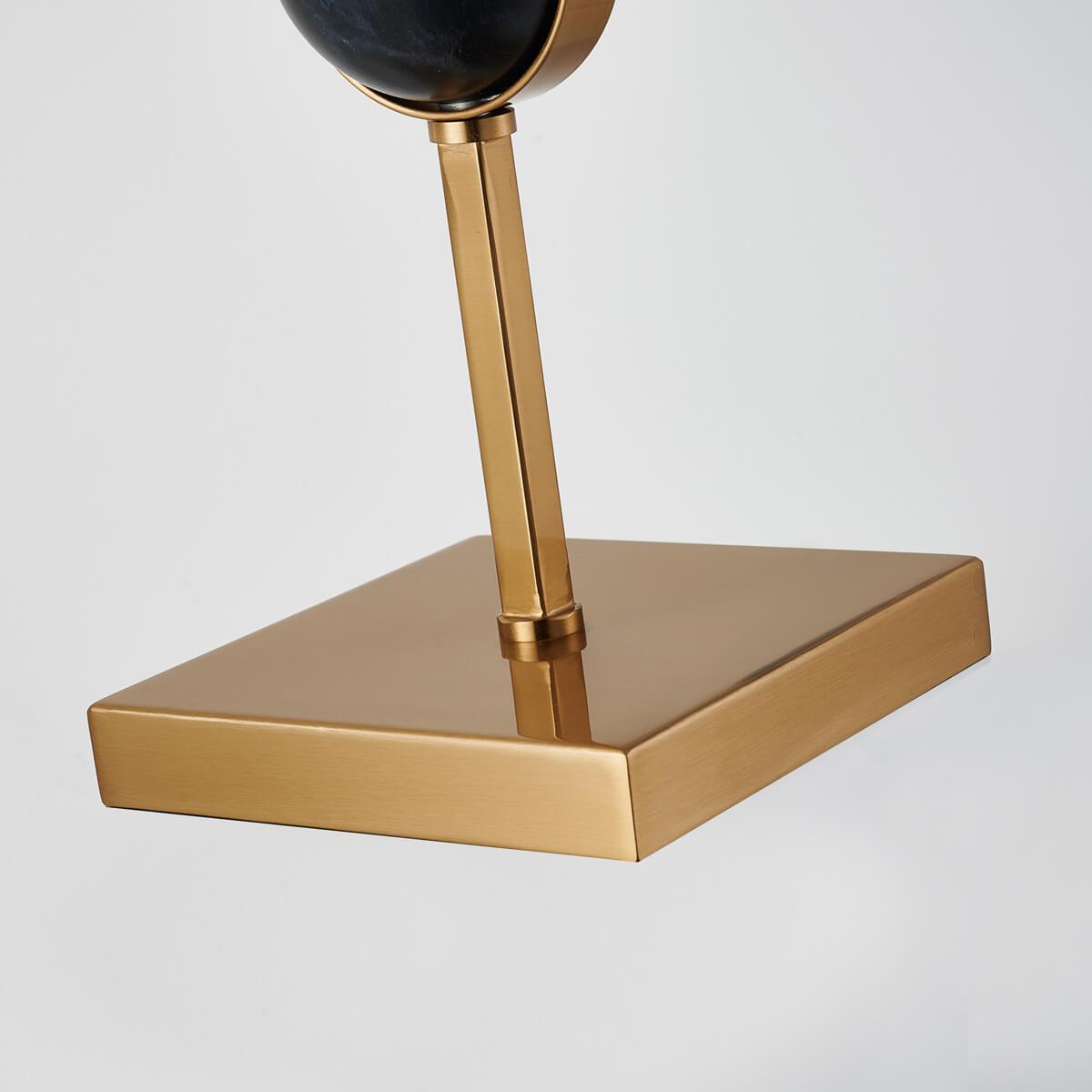 Дополнительная картинка Настольная лампа Favourite Diva 2822-1T