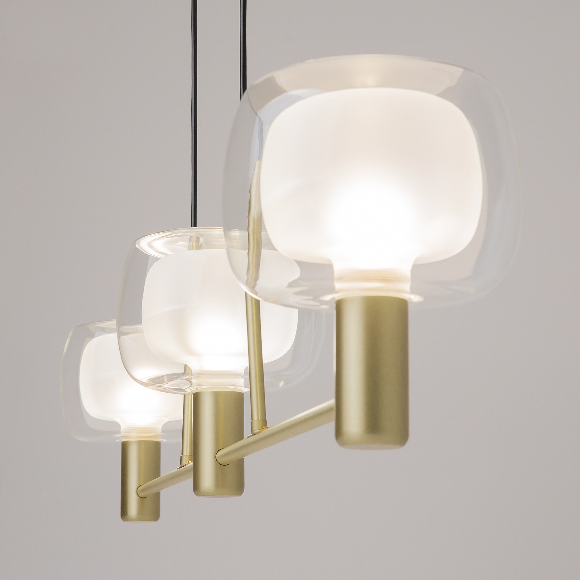 Дополнительная картинка Подвесной светильник Maytoni MOD411PL-03G