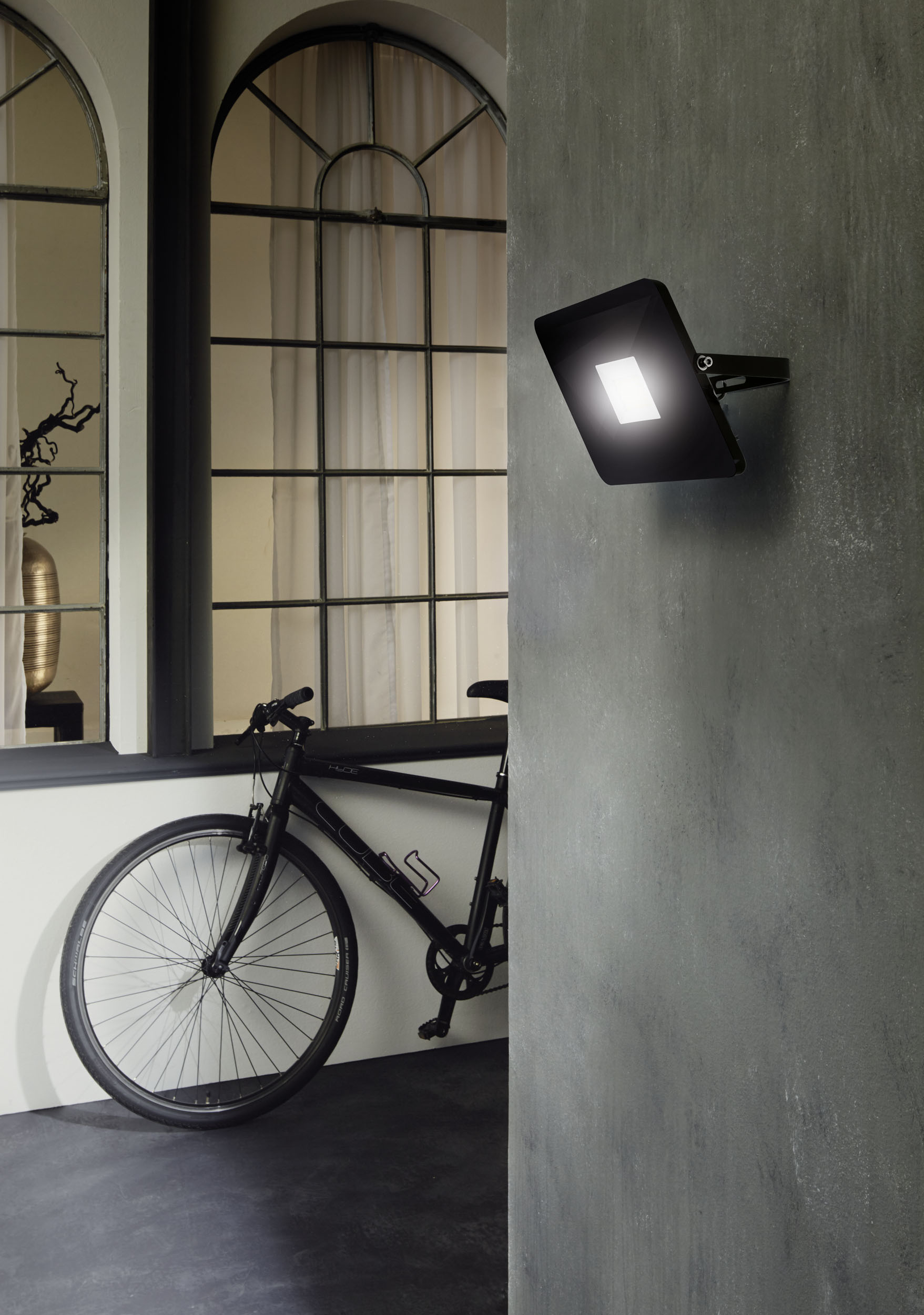 Картинка Прожектор светодиодный Eglo Faedo 3 50W 97458