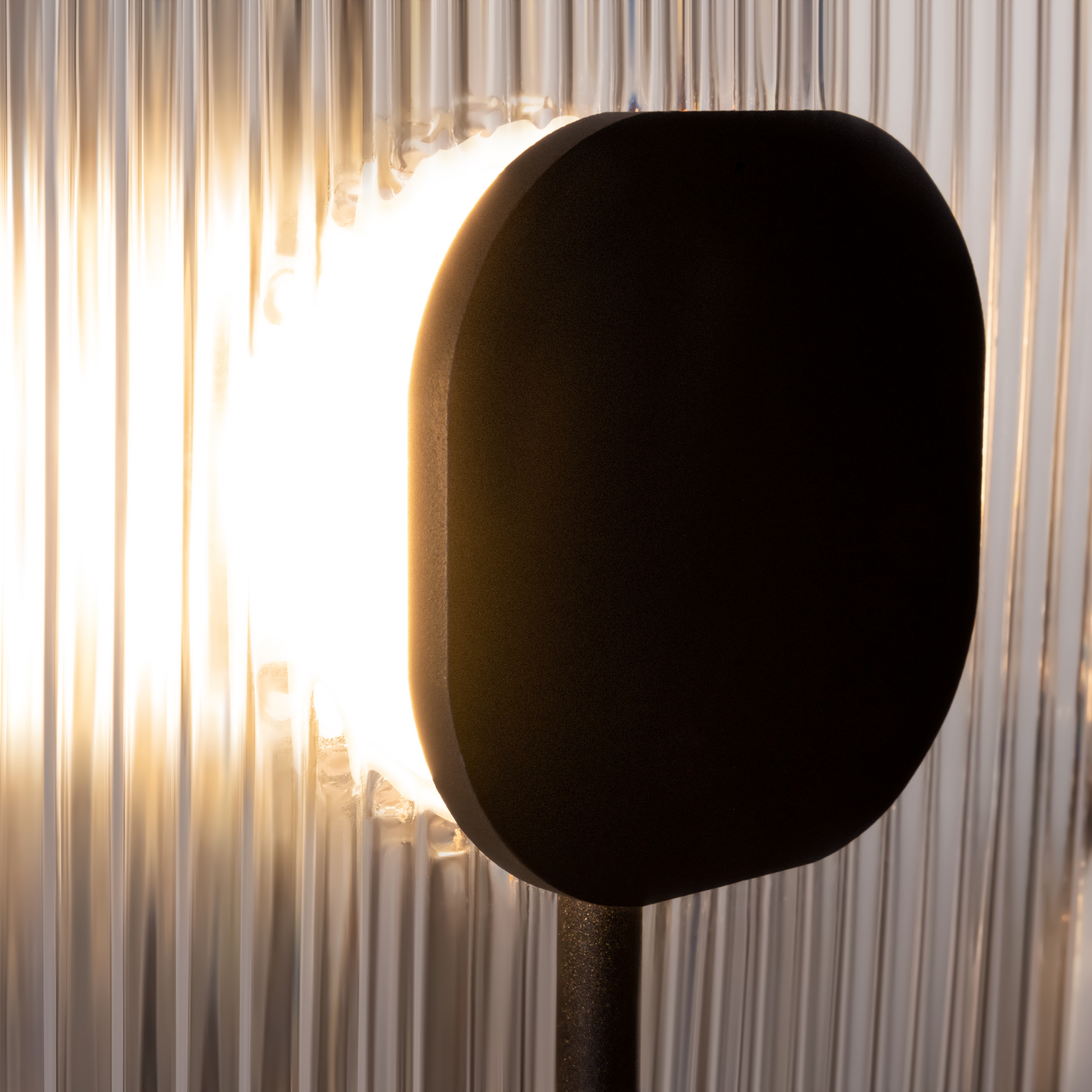 Картинка Настольный светильник Maytoni MOD152TL-L1BK