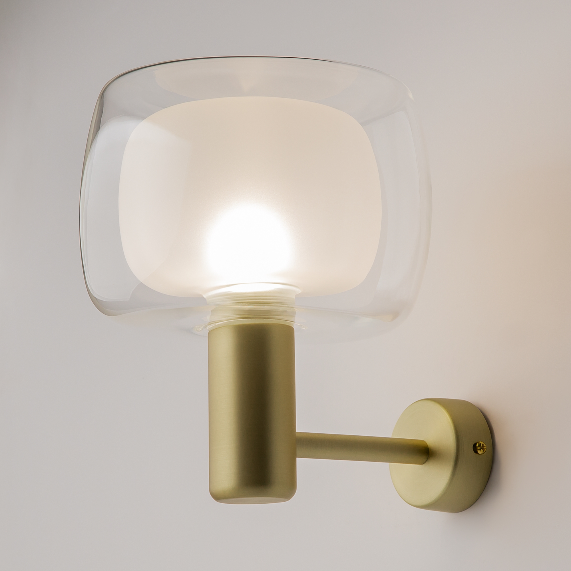 Дополнительная картинка Настенный светильник (бра) Maytoni MOD411WL-01G