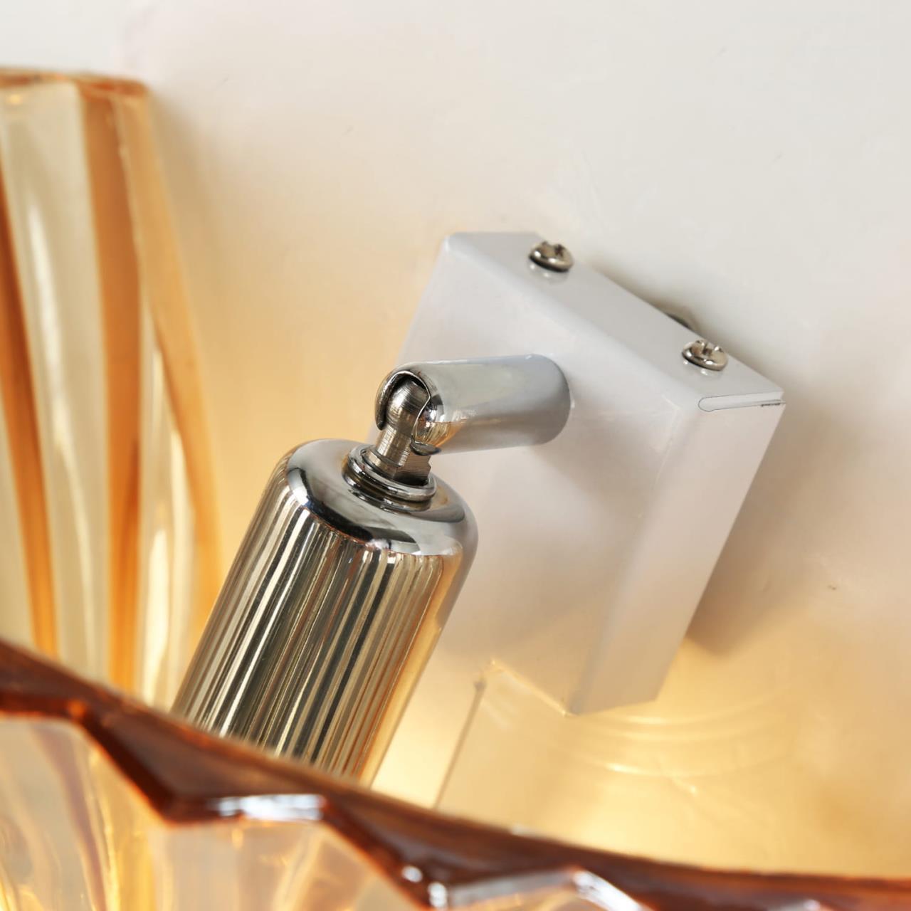 Дополнительная картинка Настенный светильник Favourite Iris 1697-1W