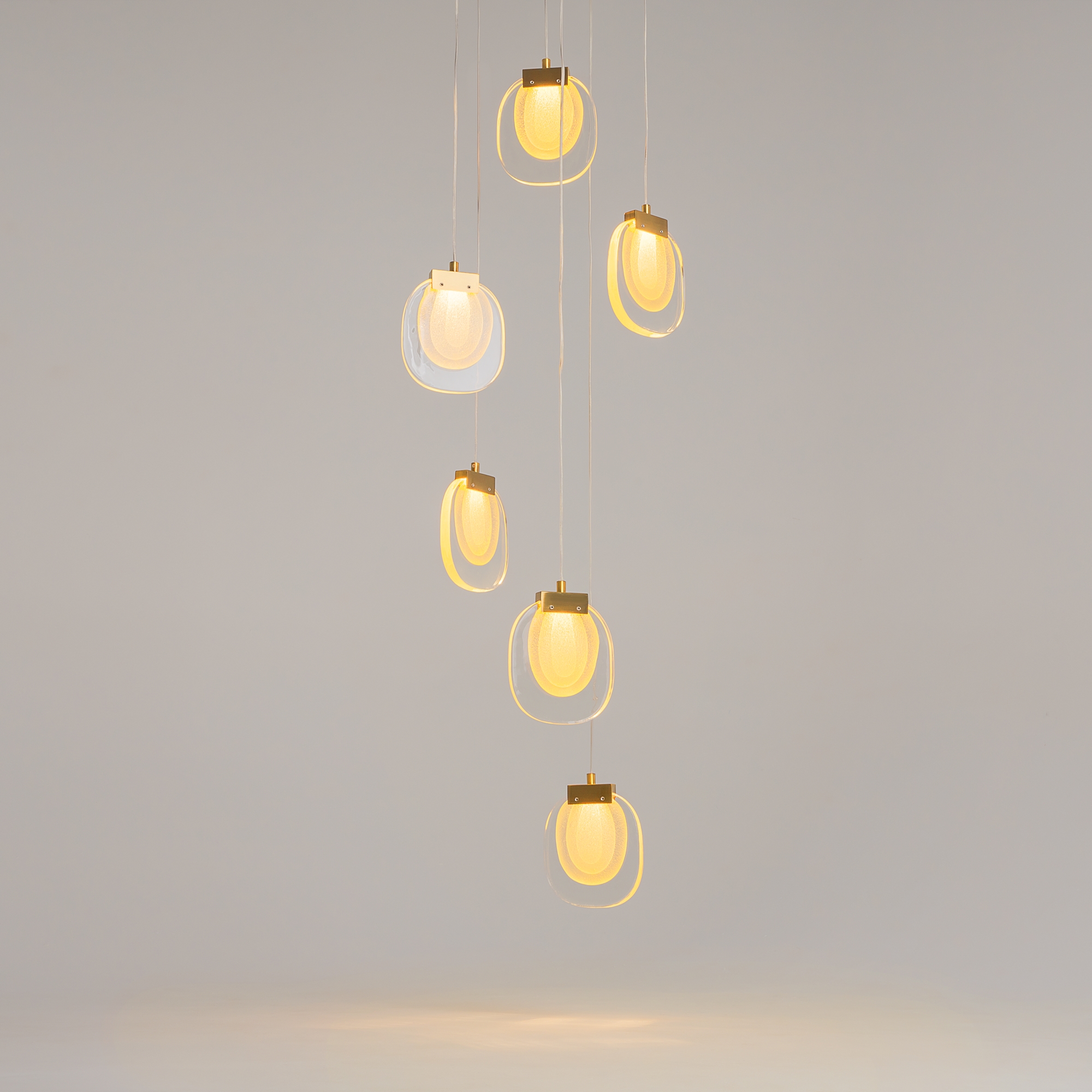 Дополнительная картинка Люстра Maytoni MOD367PL-L18BBSK