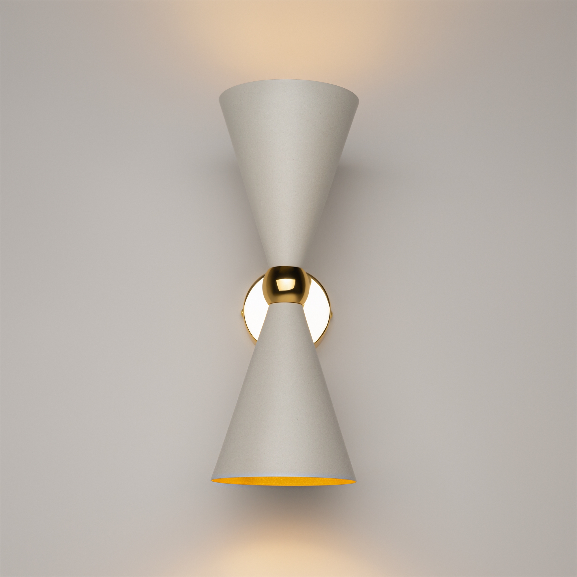 Дополнительная картинка Бра Maytoni MOD108WL-02WG