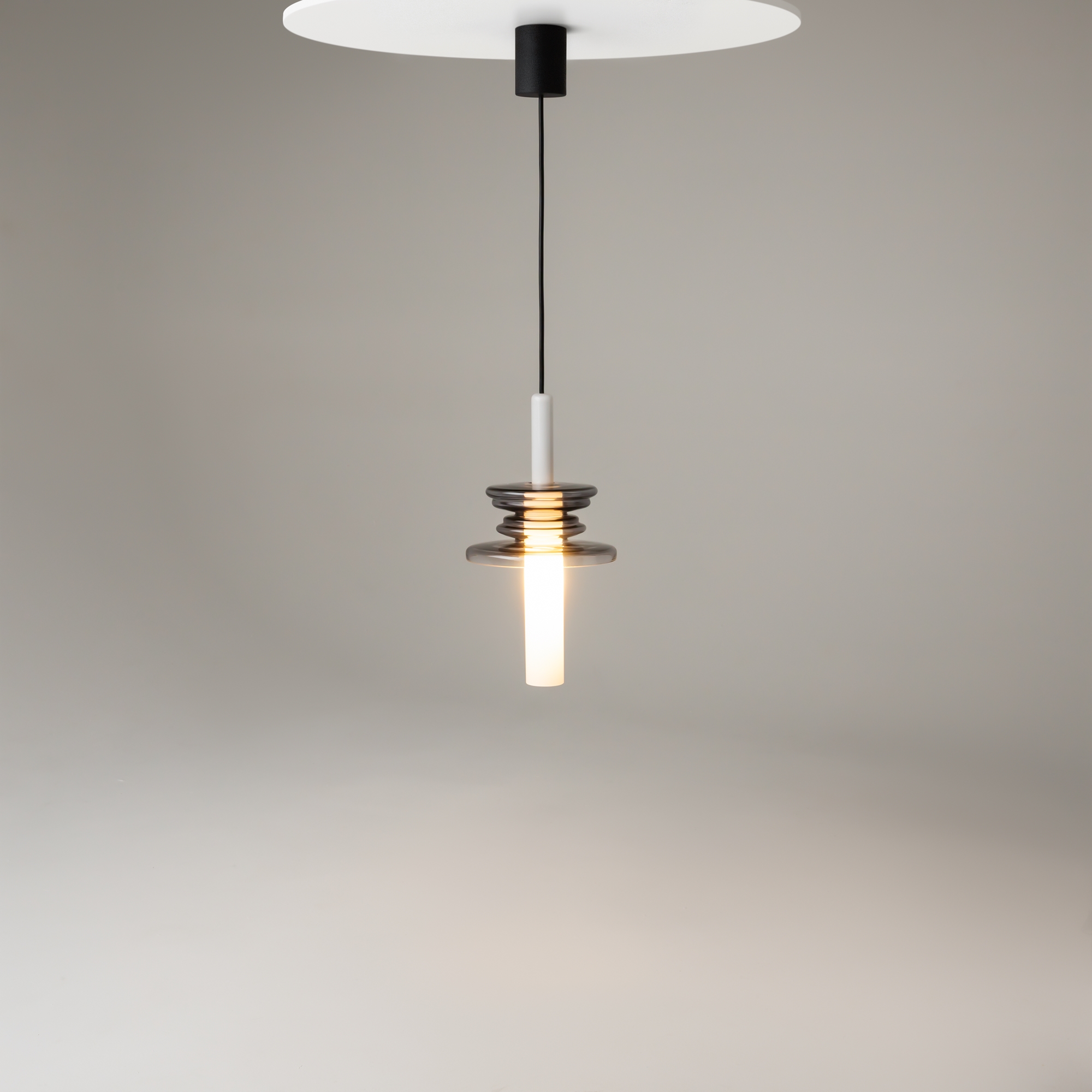 Дополнительная картинка Подвесной светильник Maytoni MOD255PL-01B4