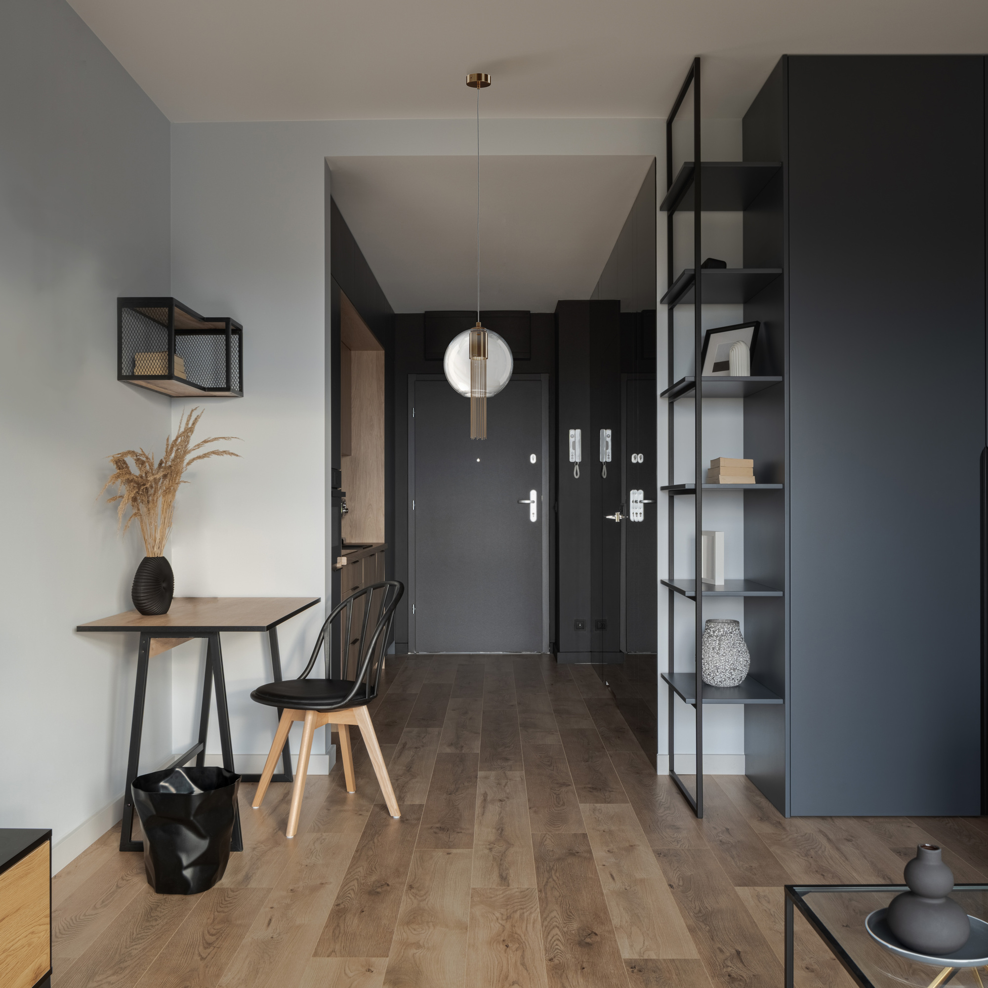 Дополнительная картинка Подвесной светильник Maytoni P095PL-01BZ1