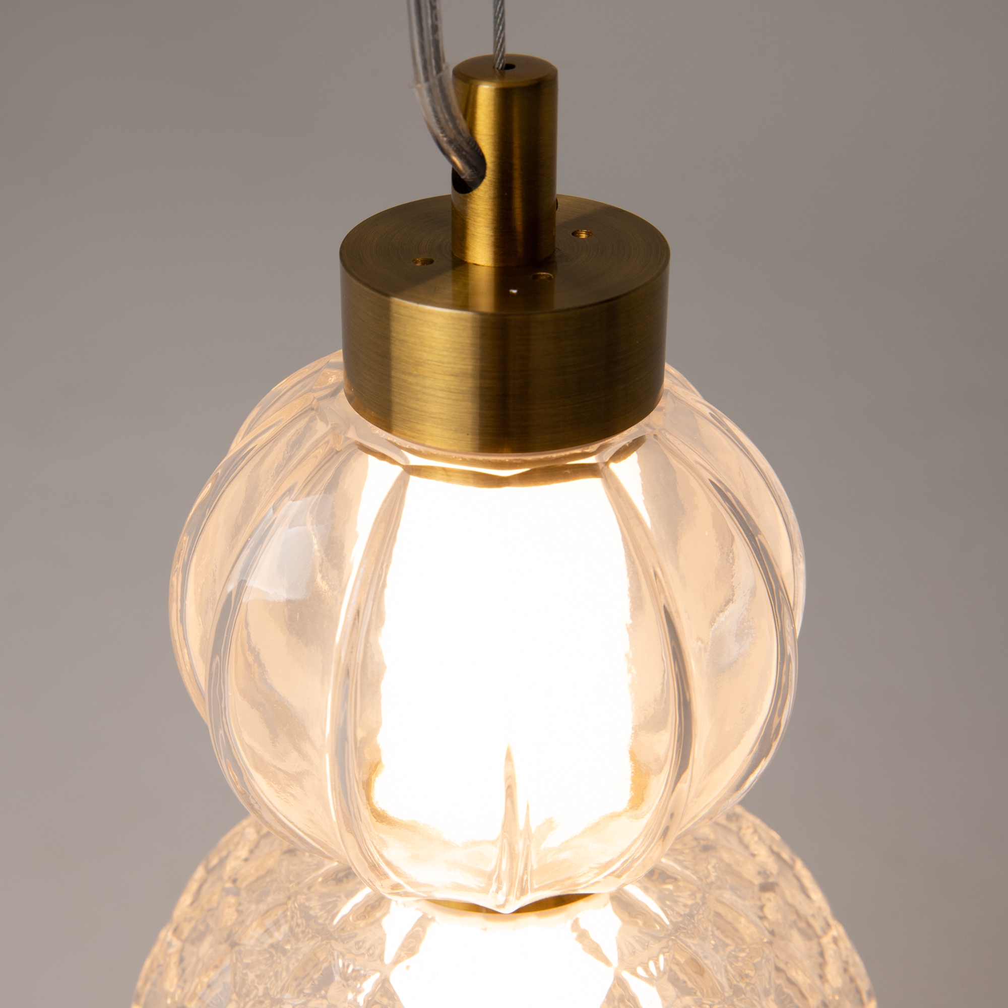 Дополнительная картинка Подвесной светильник Maytoni P069PL-L16G3K