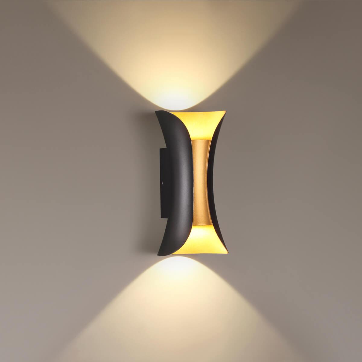 Картинка Уличный настенный светодиодный светильник Odeon Light Hightech Krista 3886/6BG