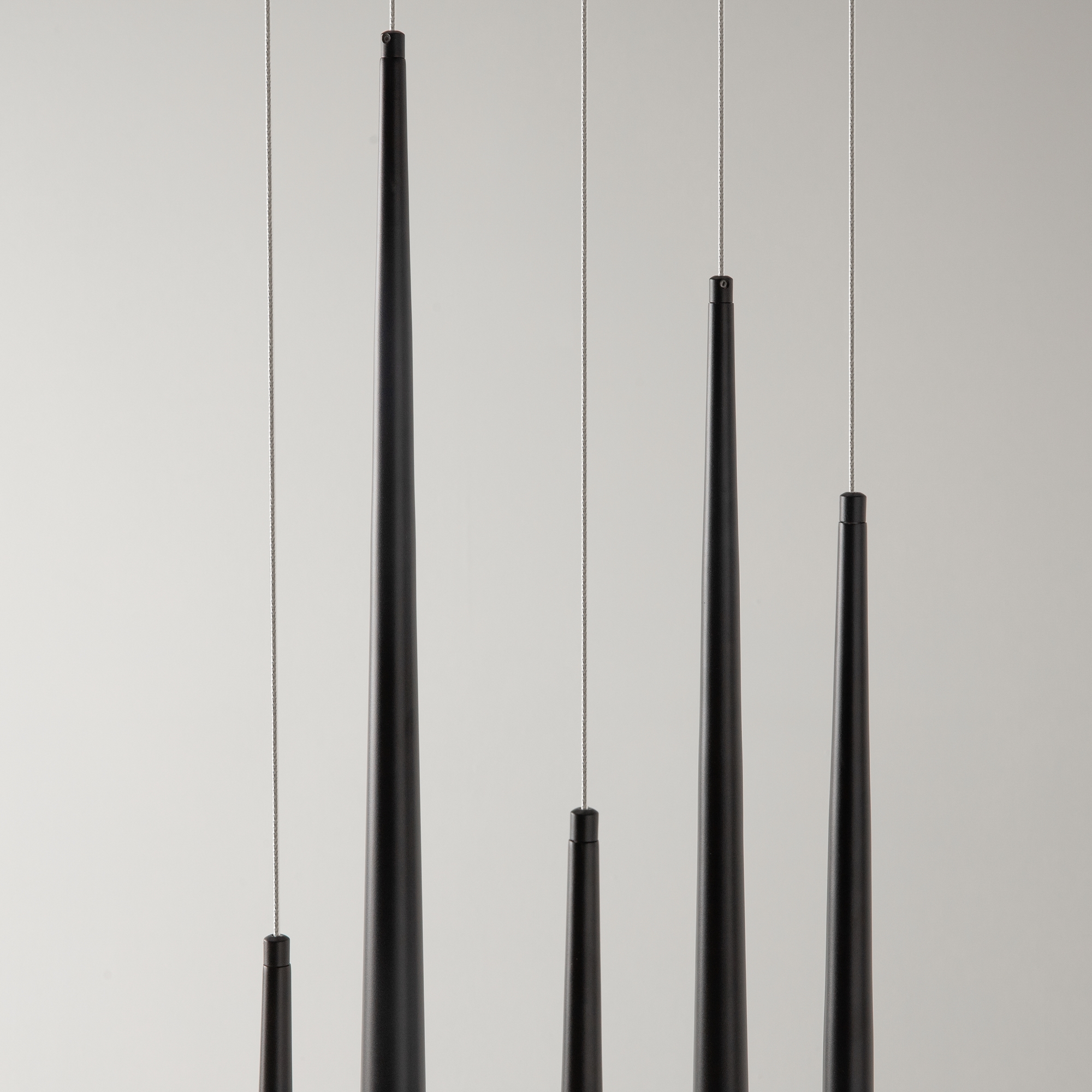 Дополнительная картинка Подвесной светильник Maytoni MOD132PL-L30BK