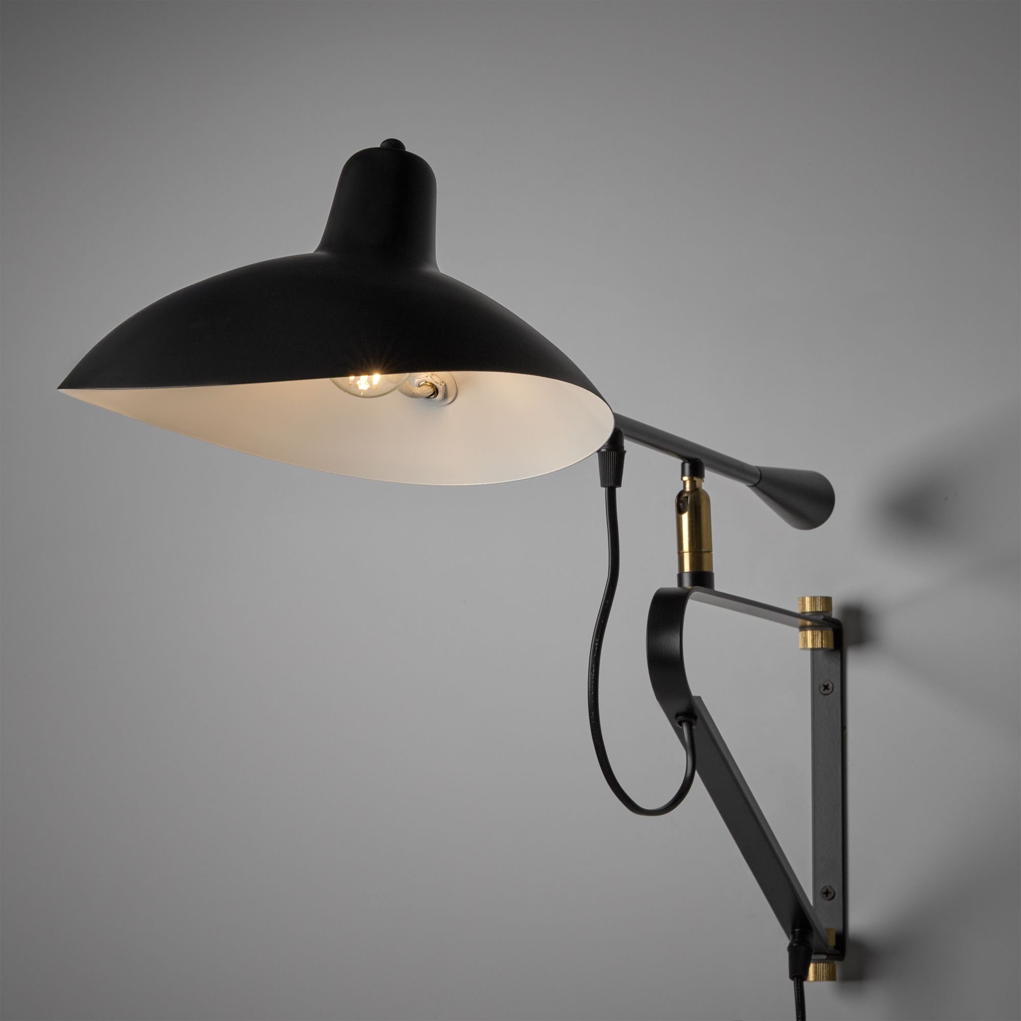 Дополнительная картинка Настенный светильник (бра) Freya FR5383WL-01B