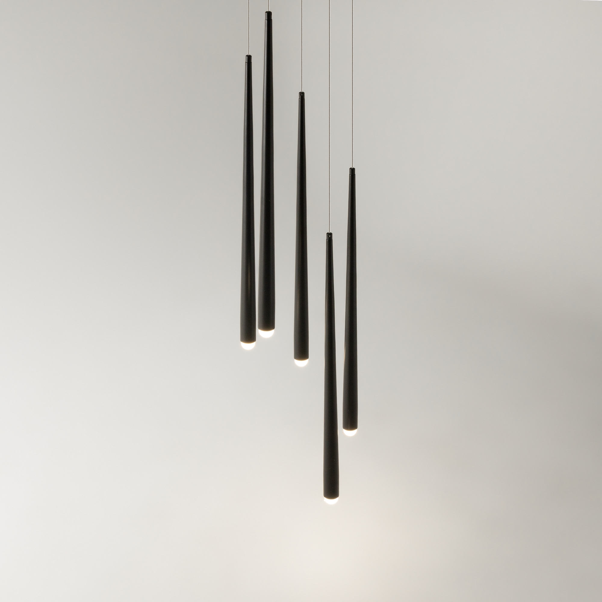 Дополнительная картинка Подвесной светильник Maytoni MOD132PL-L30BK