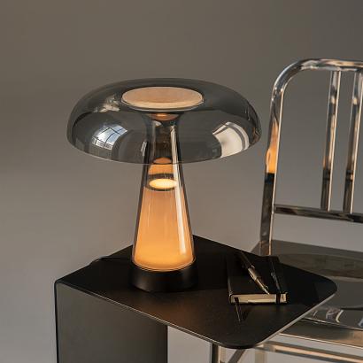 Настольный светильник Maytoni MOD484TL-L8BK Artefact