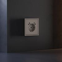 Накладка для розетки с заземлением и защитными шторками, с USB A+A, S70 (капучино) 